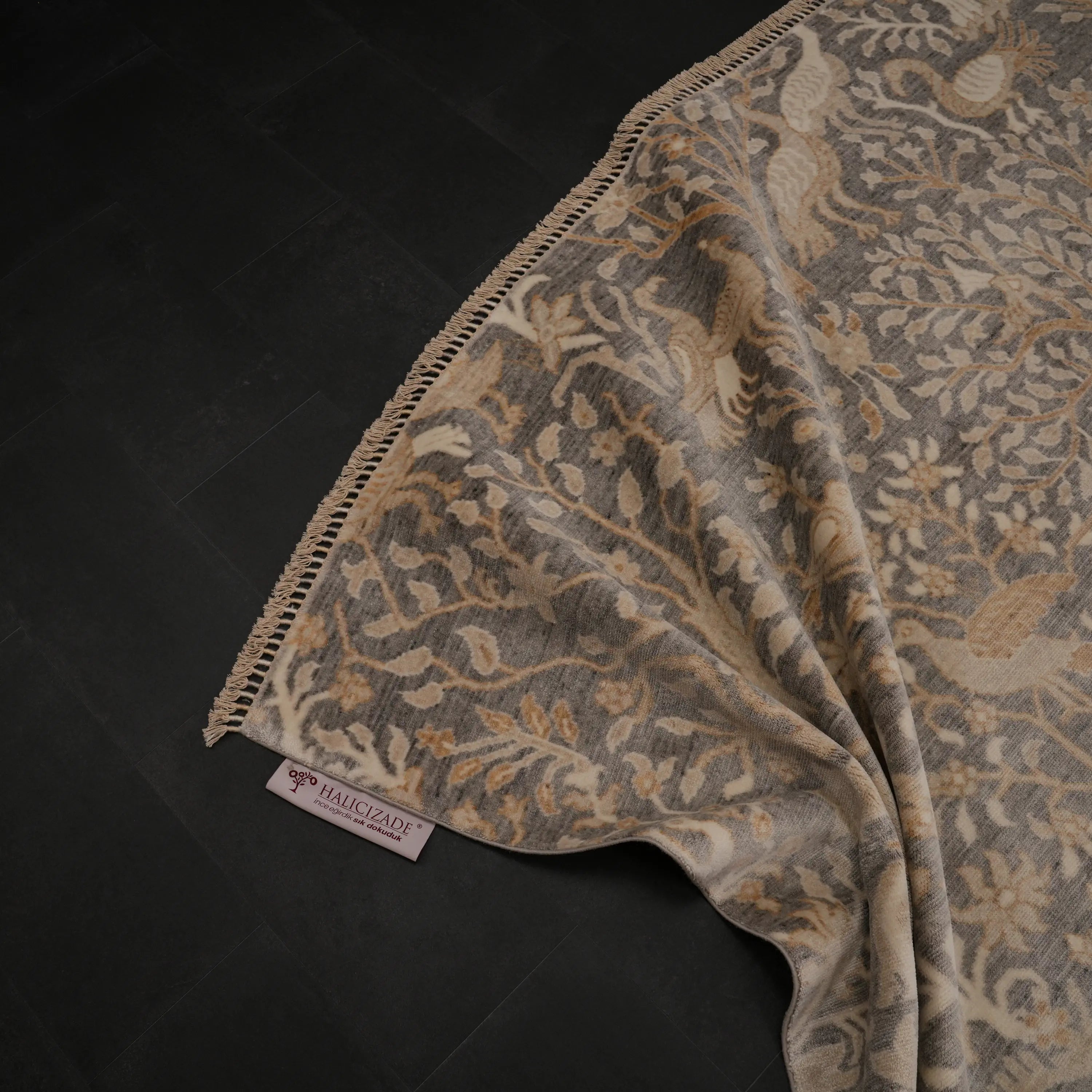 Günyolu Series Floral Patterned Gray Loom-Woven Natural Rug