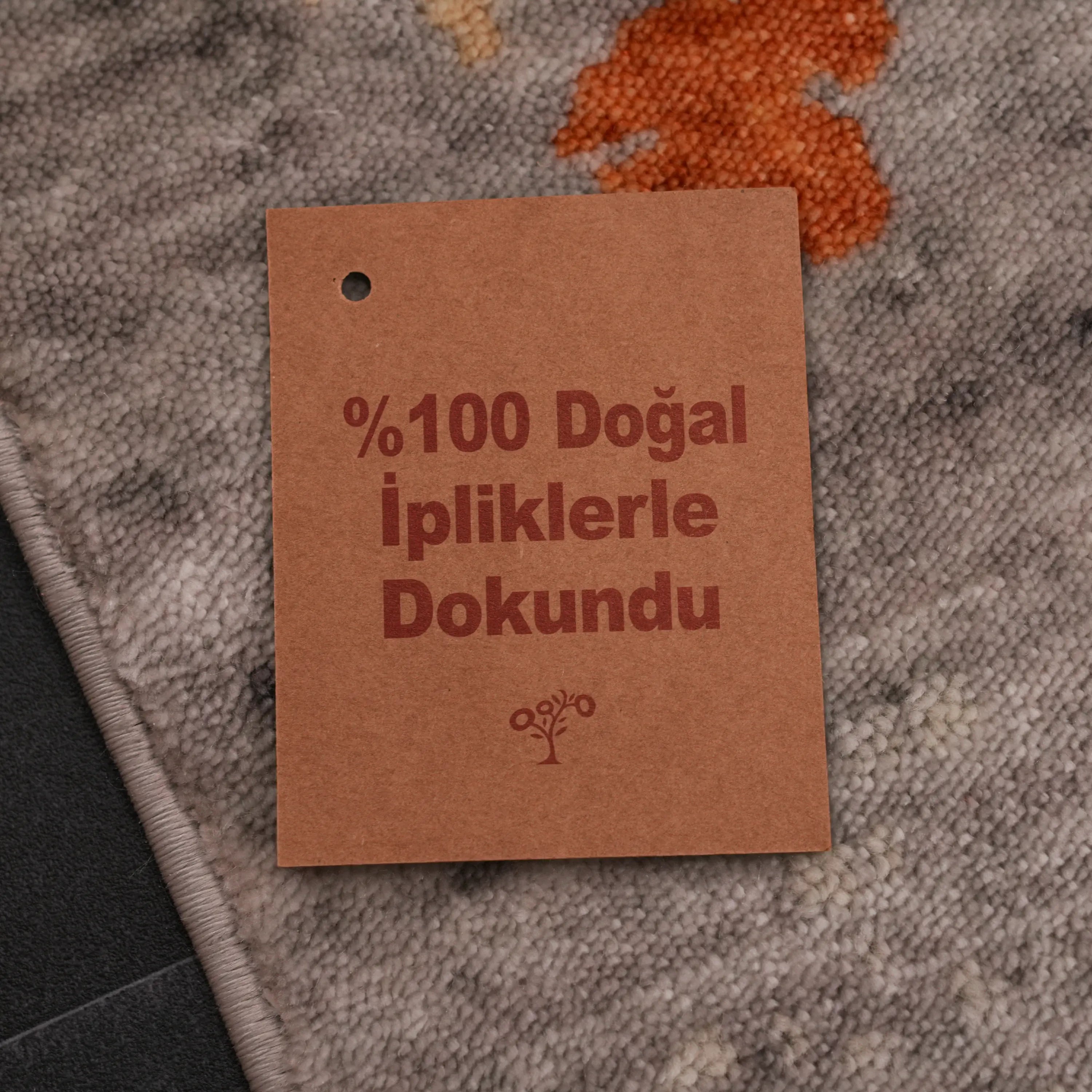 Günyolu Serisi Çiçek Desenli Gri Tezgah Dokuma Doğal Halı