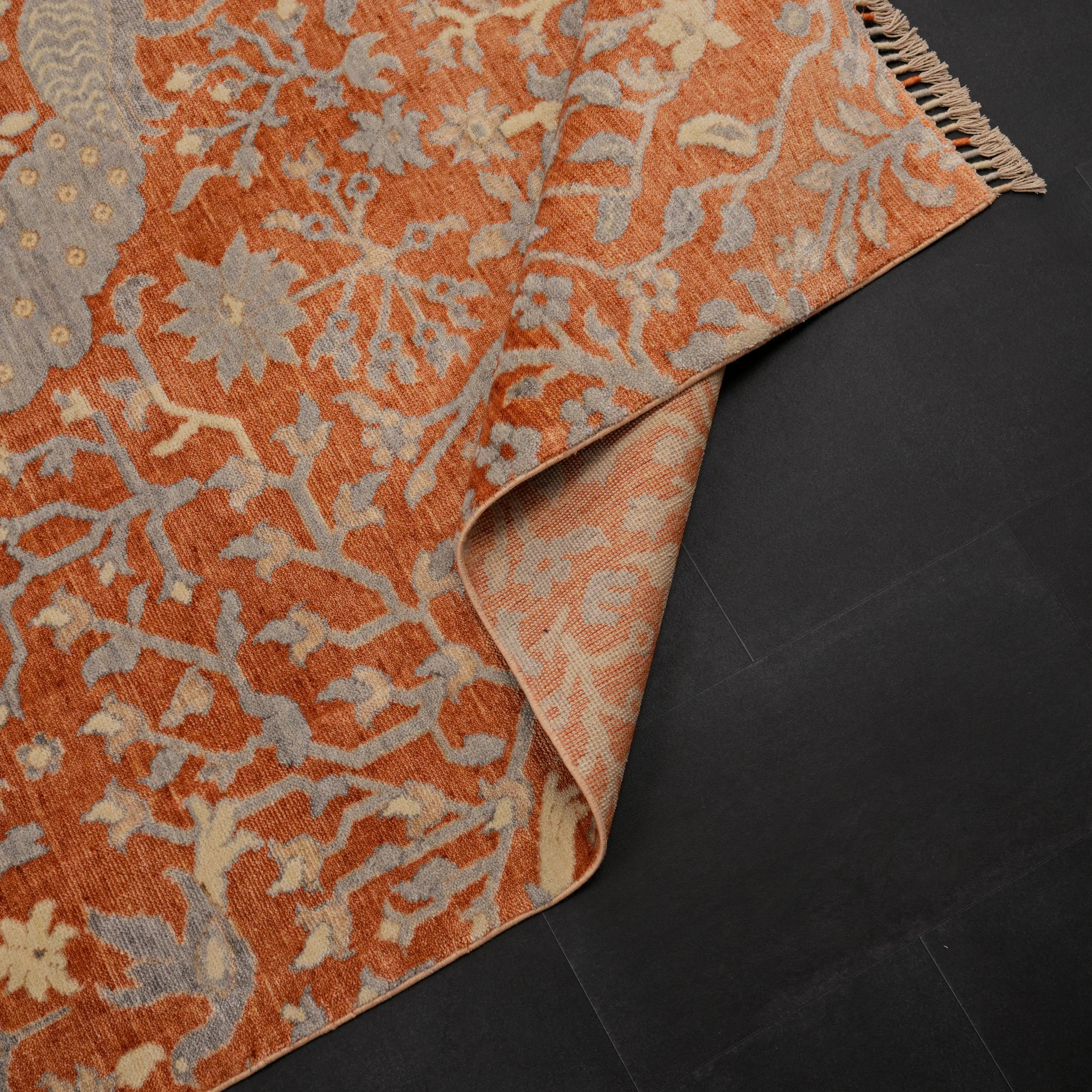 Günyolu Serisi Çiçek Desenli Terra Tezgah Dokuma Doğal Halı