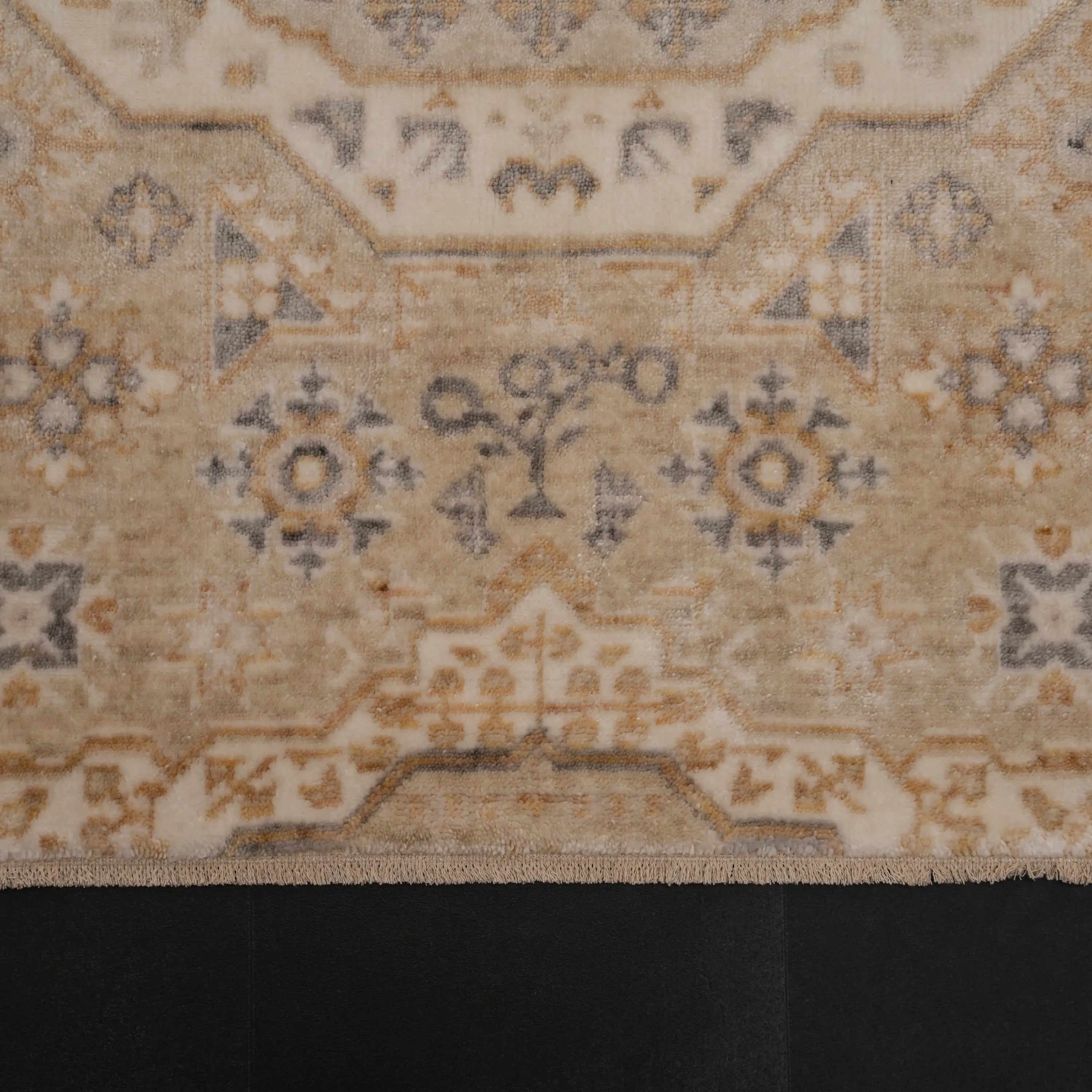 Günyolu Serisi Memlük Desenli Bej Tezgah Dokuma Doğal Halı