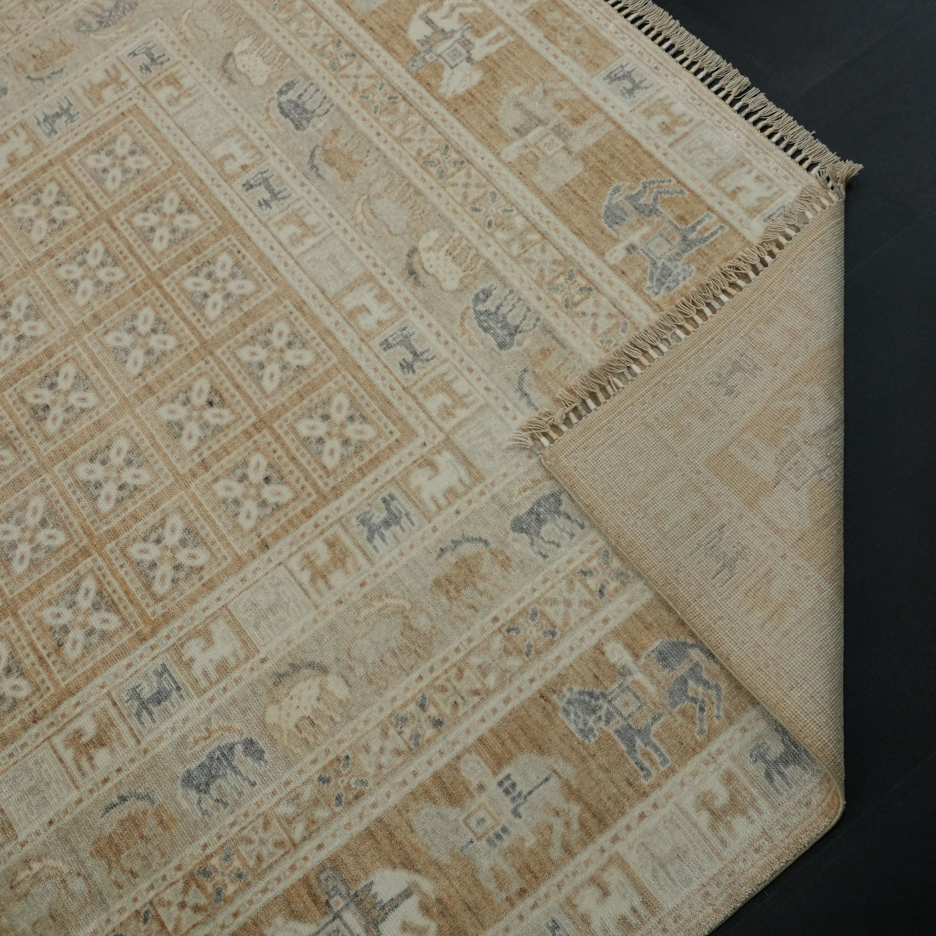 Günyolu Serisi Pazırık Desenli Krem Tencel Tezgah Dokuma Halı