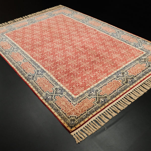 Saf İpek Anadolu El Dokuma Klasik Halı