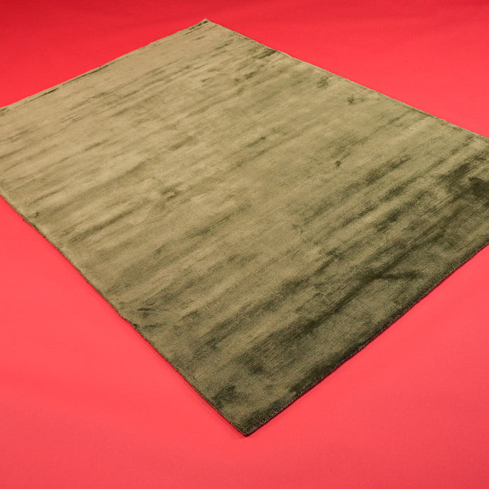 Tezgah Dokuma Sade Desenli Yeşil Viskon Halı, 140x200 – 200x300 cm — Halıcızade