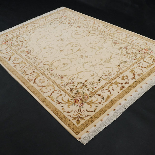 Sultanahmet Serisi El Dokuma Çiçek Desenli Krem Halı, 180x255 – 205x320 cm — Halıcızade