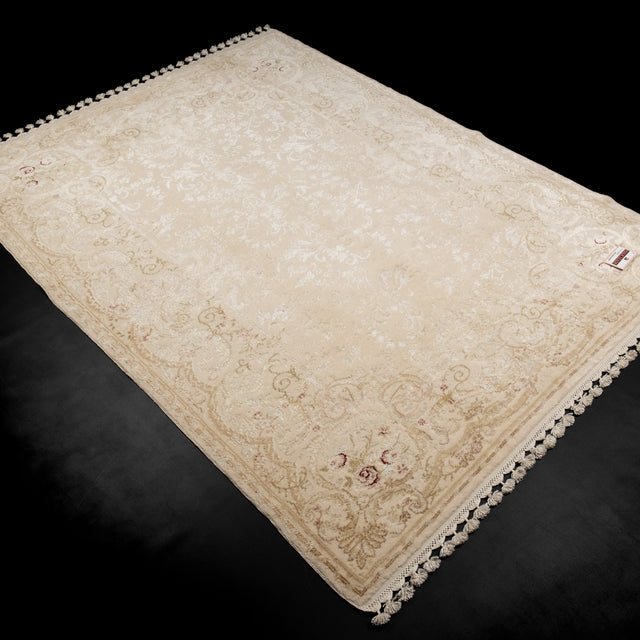 Hanzâde Series Flower Patterned Handwoven Rug, 129×164 cm Translation missing: en.hz.card.alt_brand