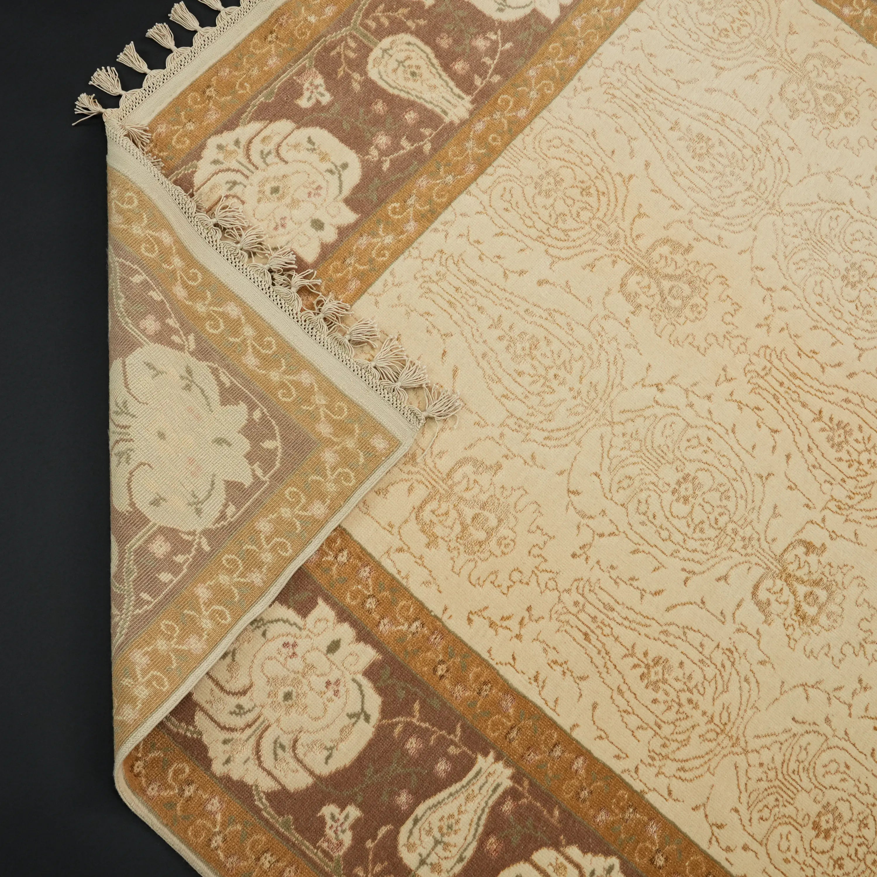 Hanzâde Series Handwoven Frame Patterned Cream Wool Rug