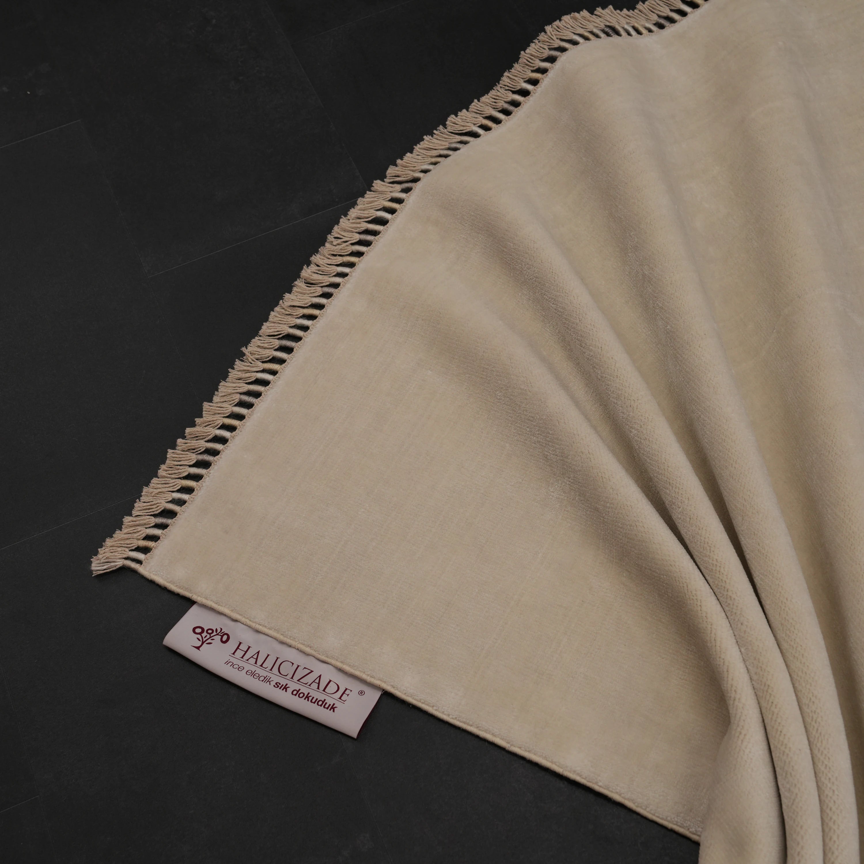 Hatıl Series Butterfly Patterned Tencel Natural Loom-Woven Rug