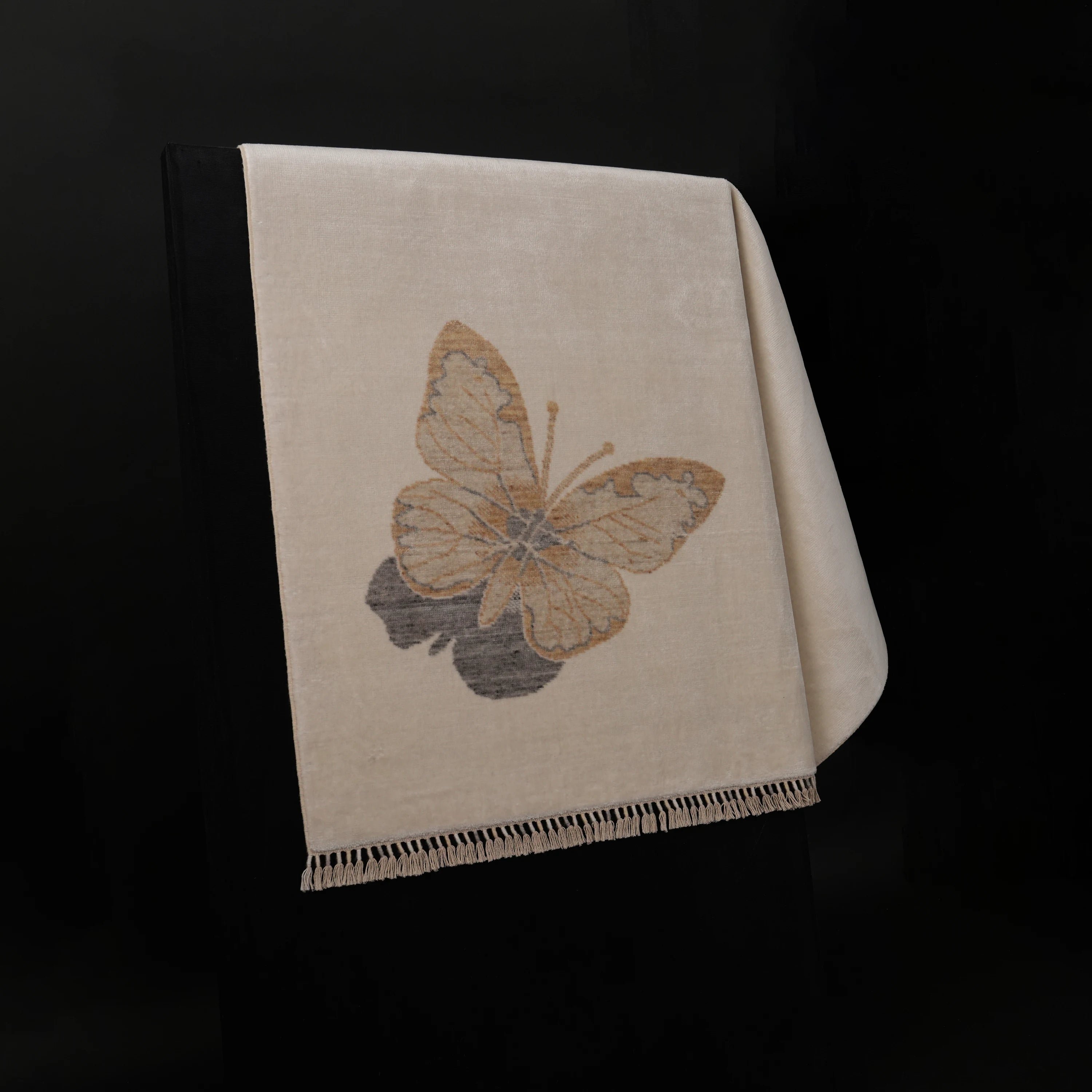 Hatıl Series Butterfly Patterned Tencel Natural Loom-Woven Rug