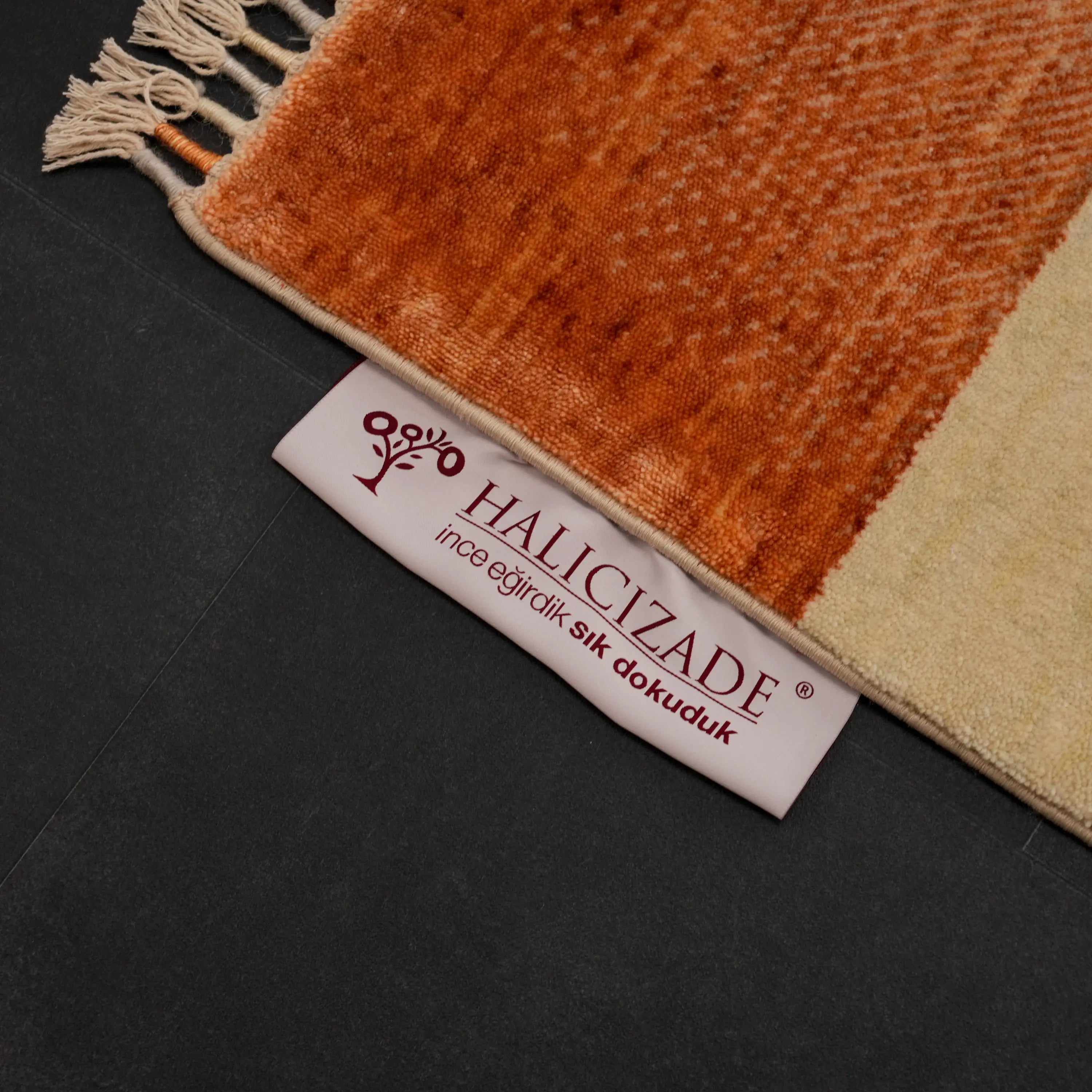 Hatıl Serisi Teleskop Desenli Doğal Yün Tezgah Dokuma Halı