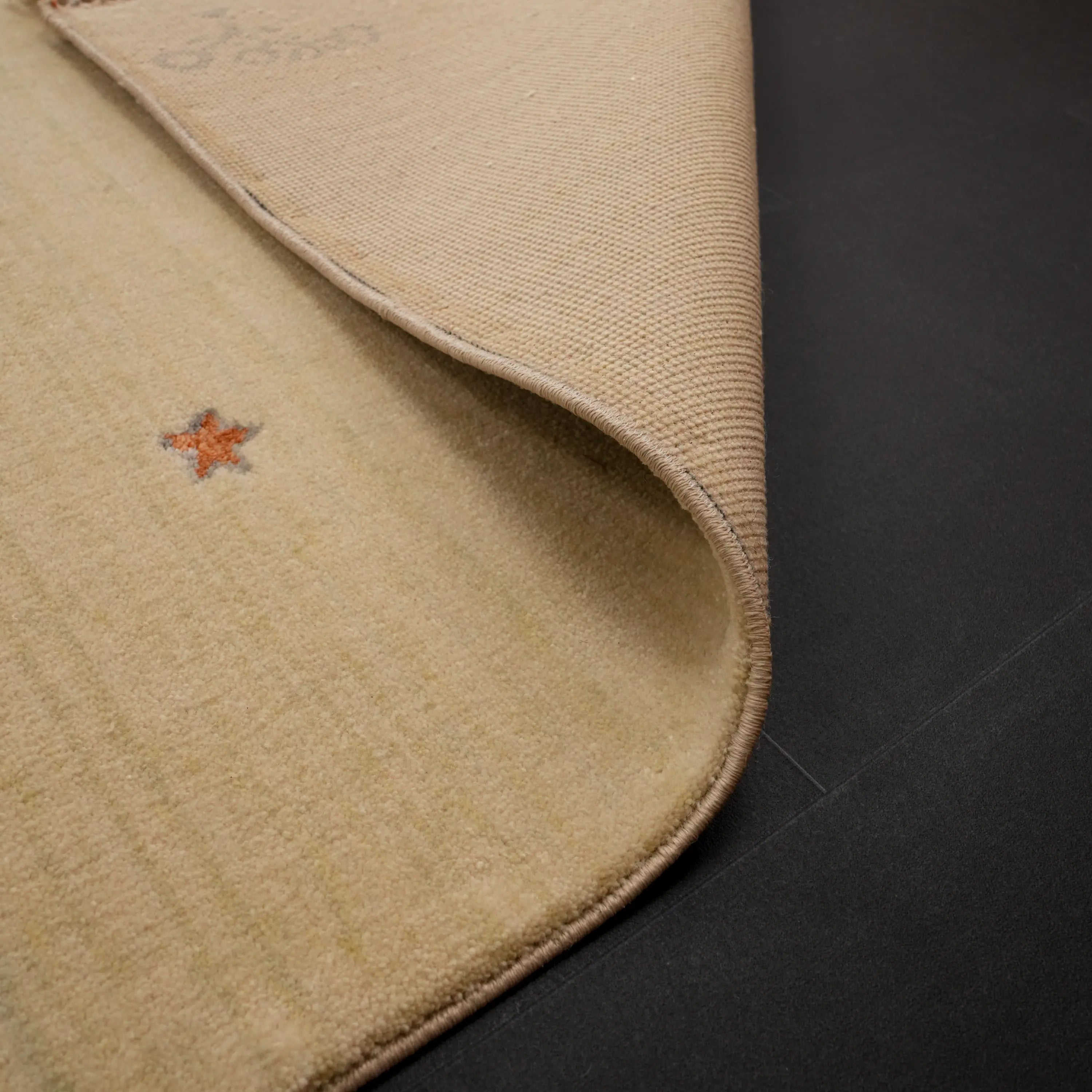 Hatıl Serisi Teleskop Desenli Doğal Yün Tezgah Dokuma Halı