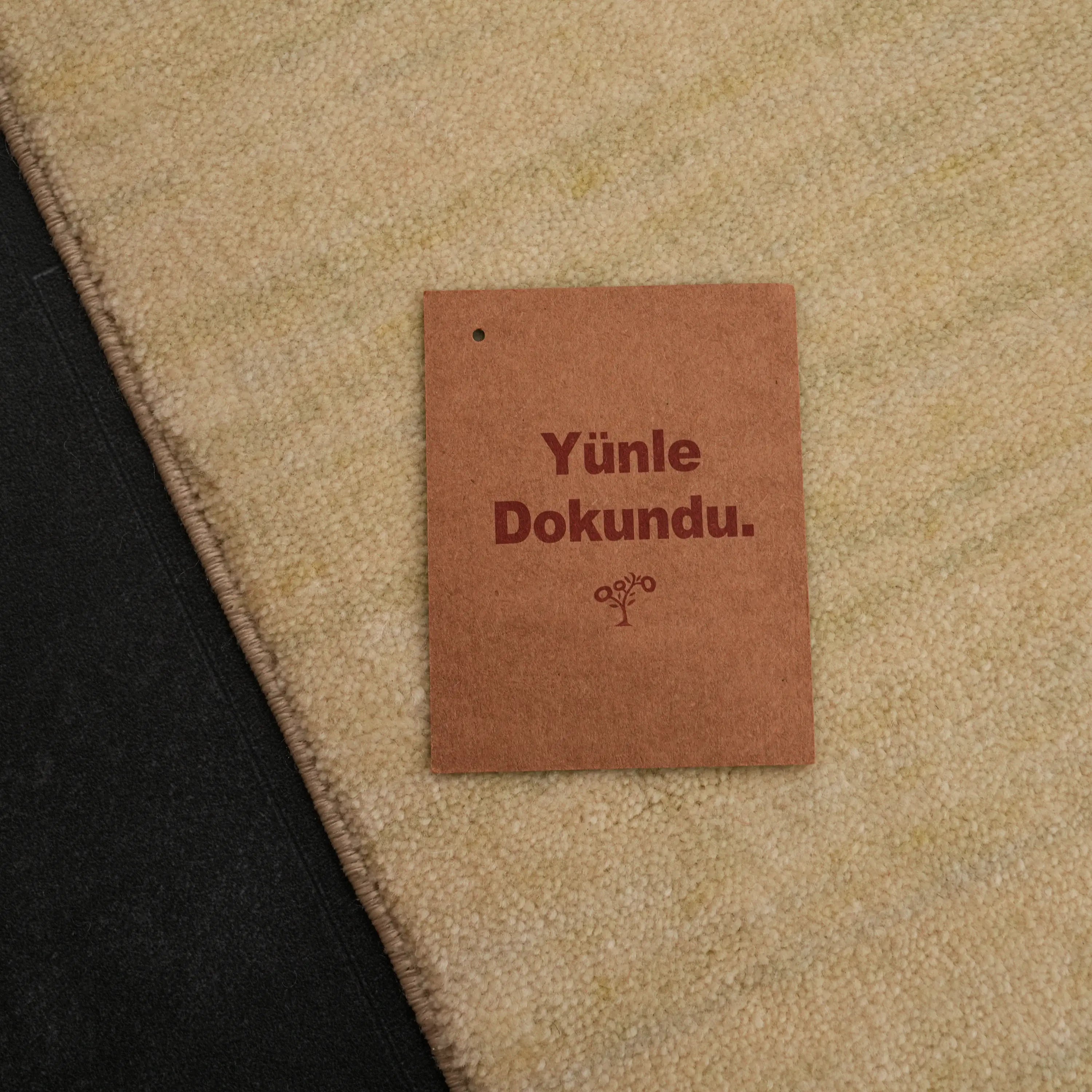 Hatıl Serisi Teleskop Desenli Doğal Yün Tezgah Dokuma Halı