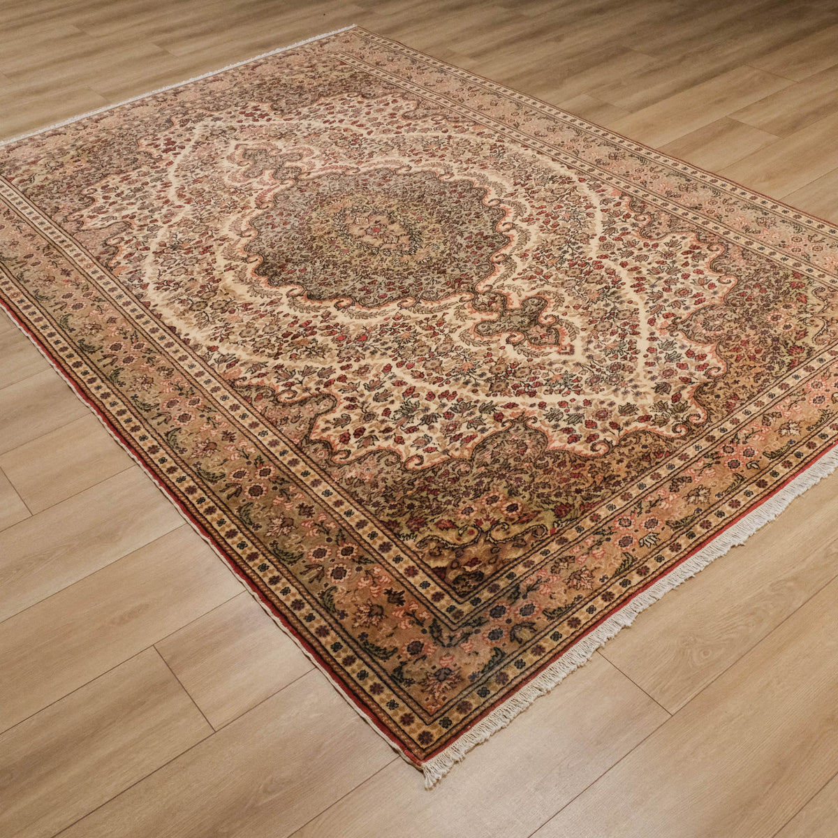 İkinci El Anadolu Desenli El Dokuma Kayseri Halısı, krem, 198x288 cm — Halıcızade