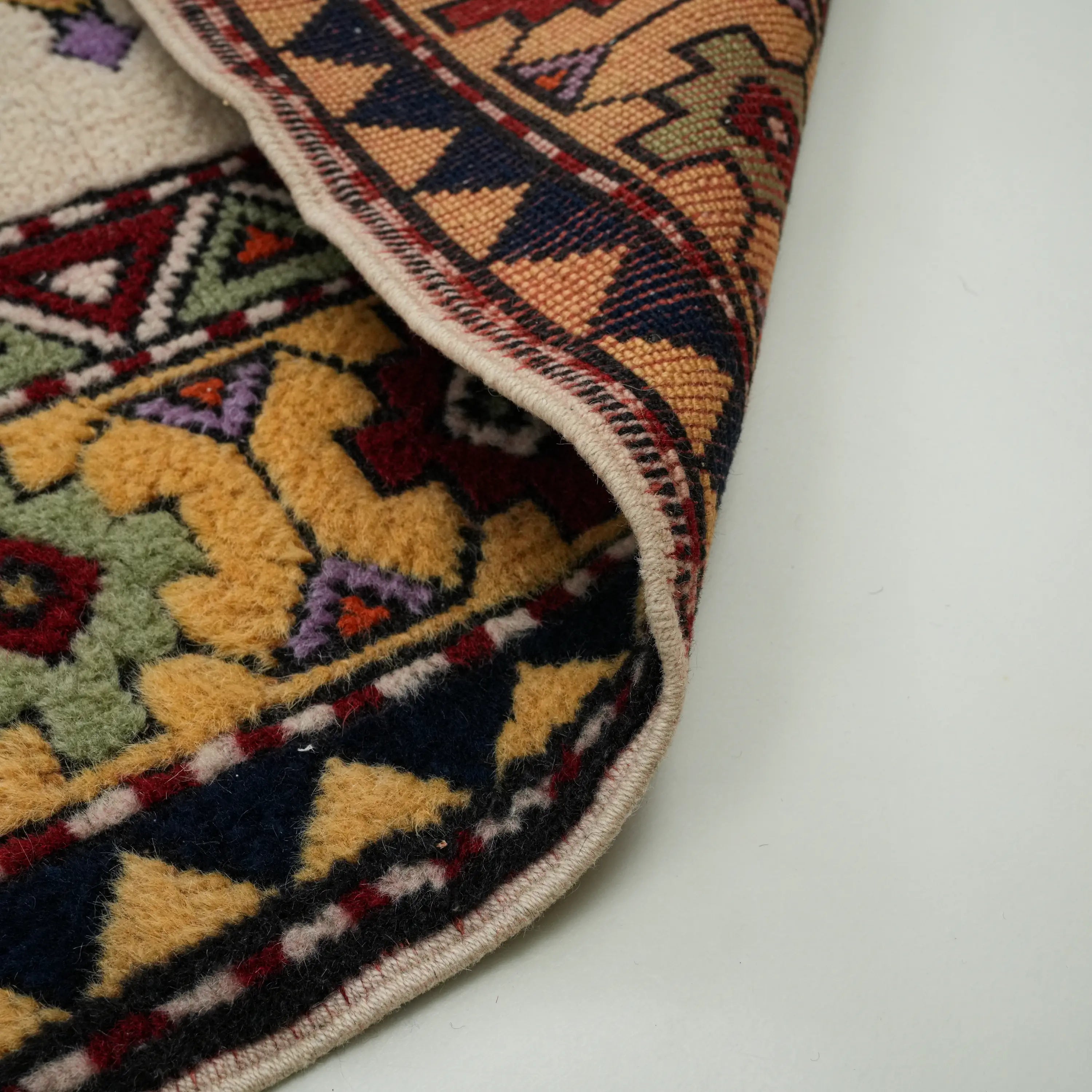 İkinci El Anadolu Desenli El Dokuma Rengarenk Yün Yörük Halısı