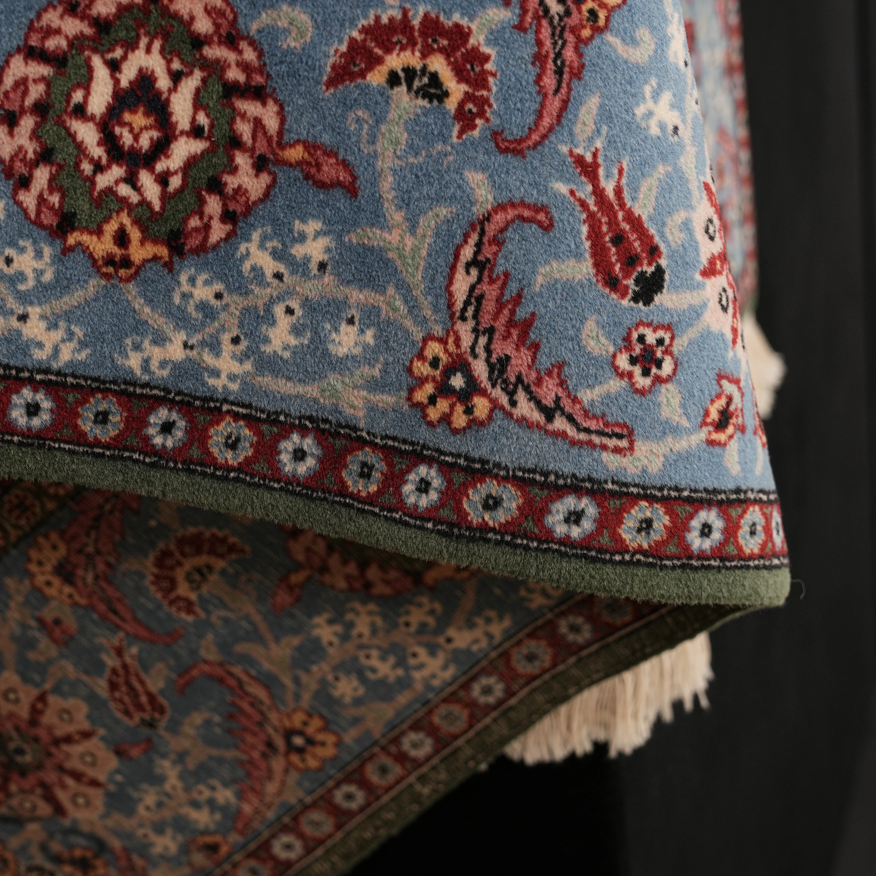 İkinci El Hereke Çeşmi Bülbül Desenli El Dokuma Lacivert Yün Halı