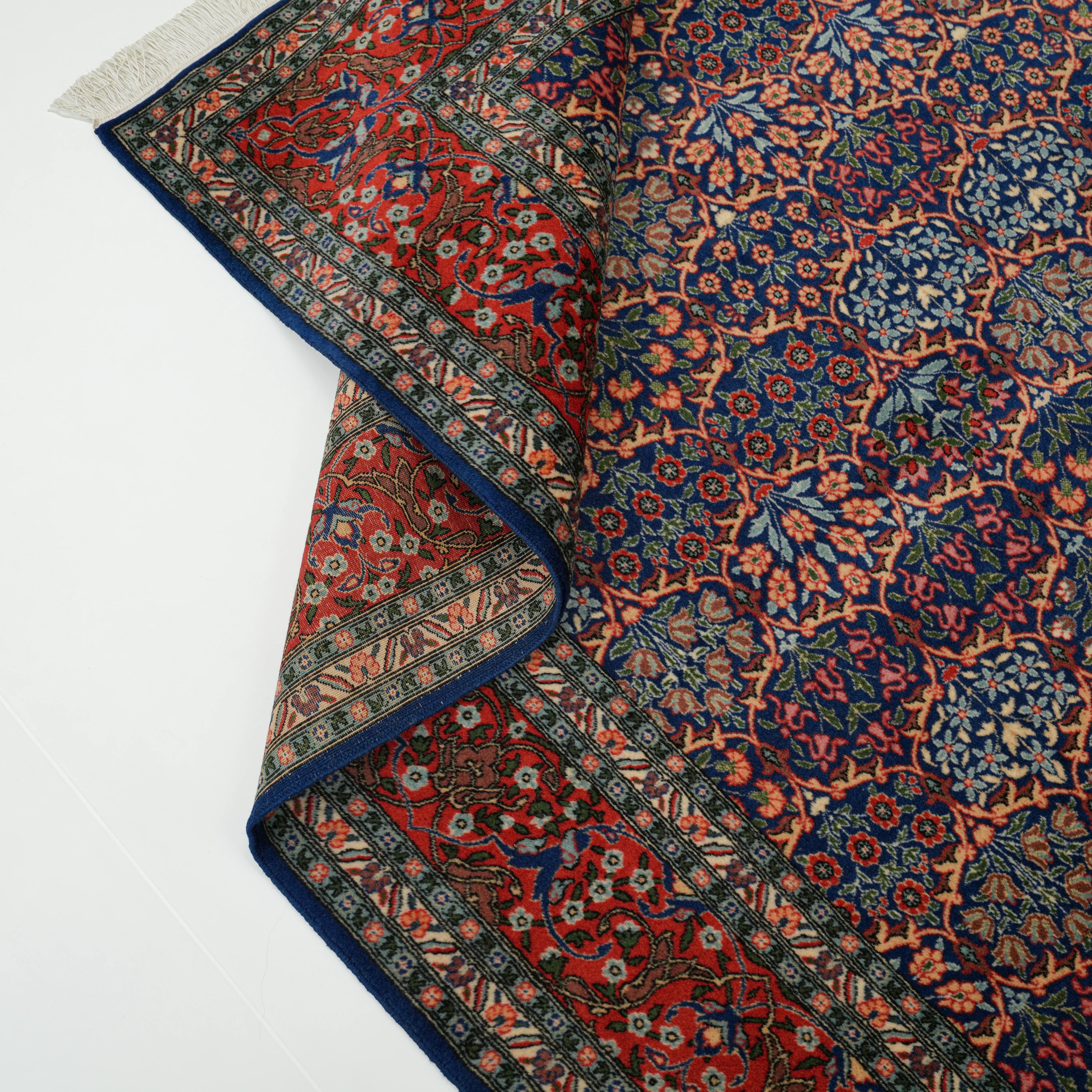 İkinci El Hereke Karpuzlu Desenli El Dokuma Lacivert Yün Halı