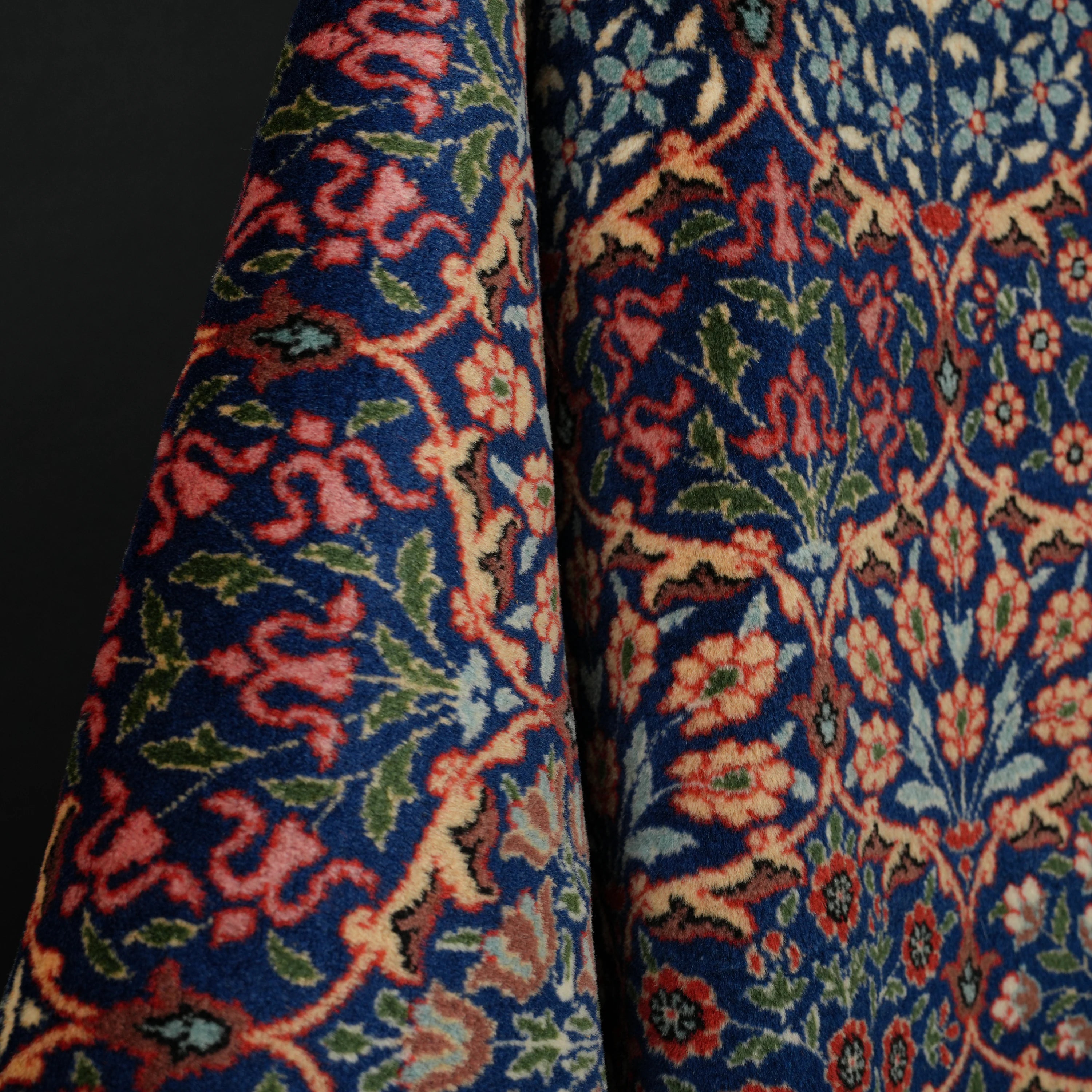 İkinci El Hereke Karpuzlu Desenli El Dokuma Lacivert Yün Halı