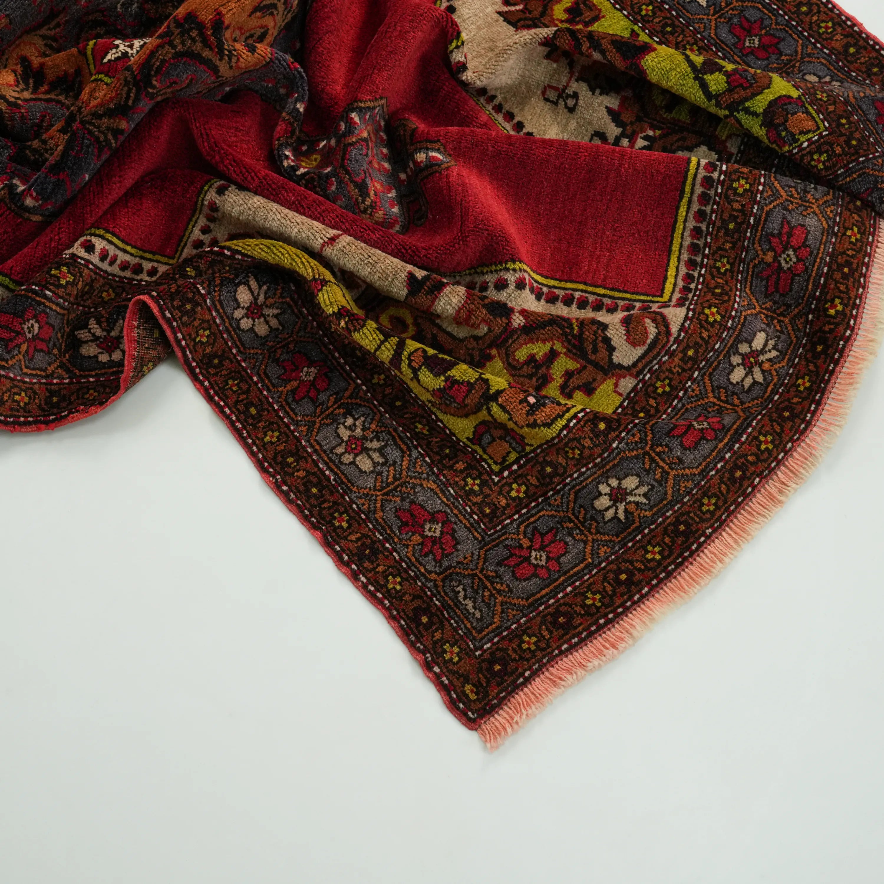 Second Hand Kirmen Handwoven Natural Dye Nevşehir Derinkuyu Carpet