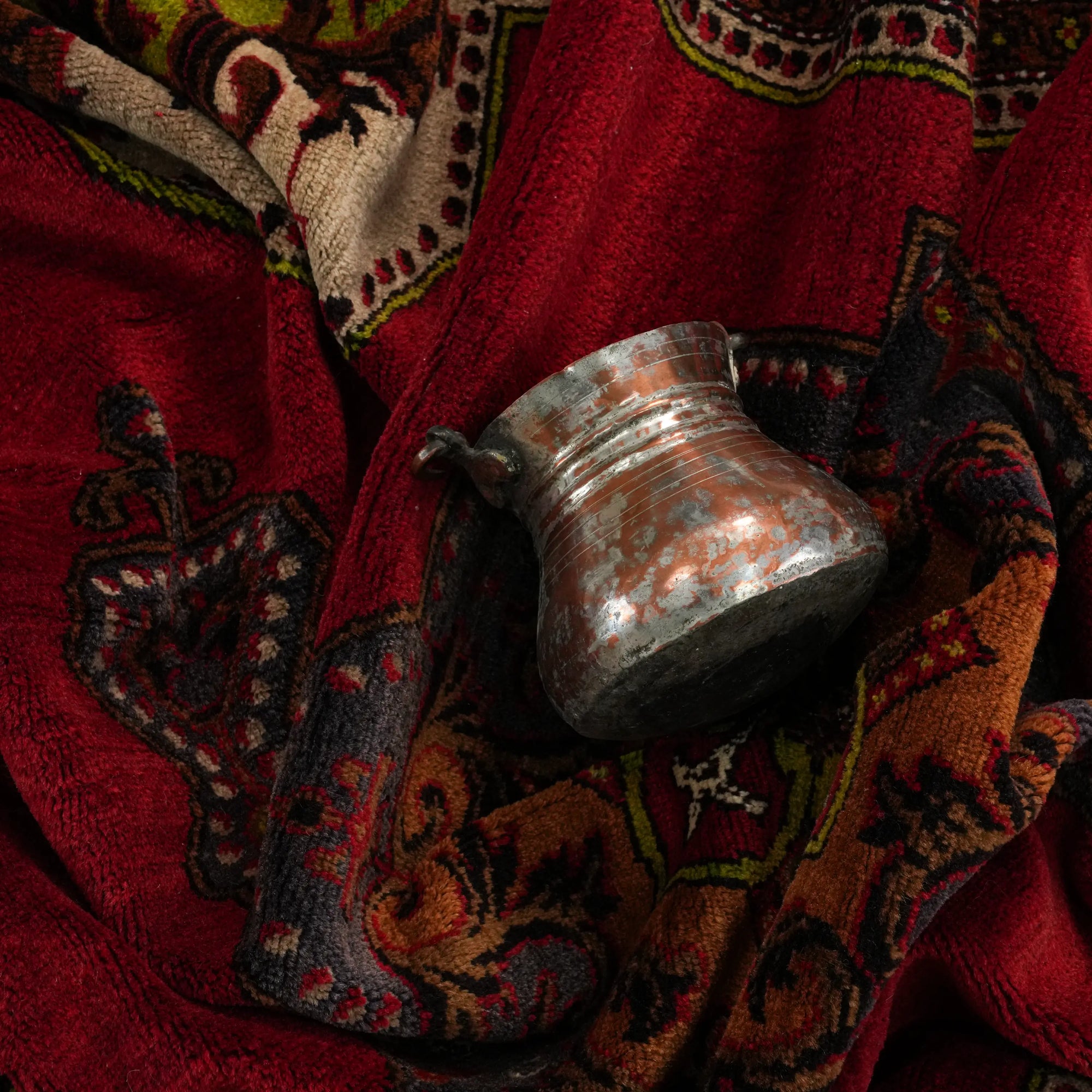 İkinci El Kirmen El Dokuma Kök Boya Nevşehir Derinkuyu Halısı — oturma odası halısı