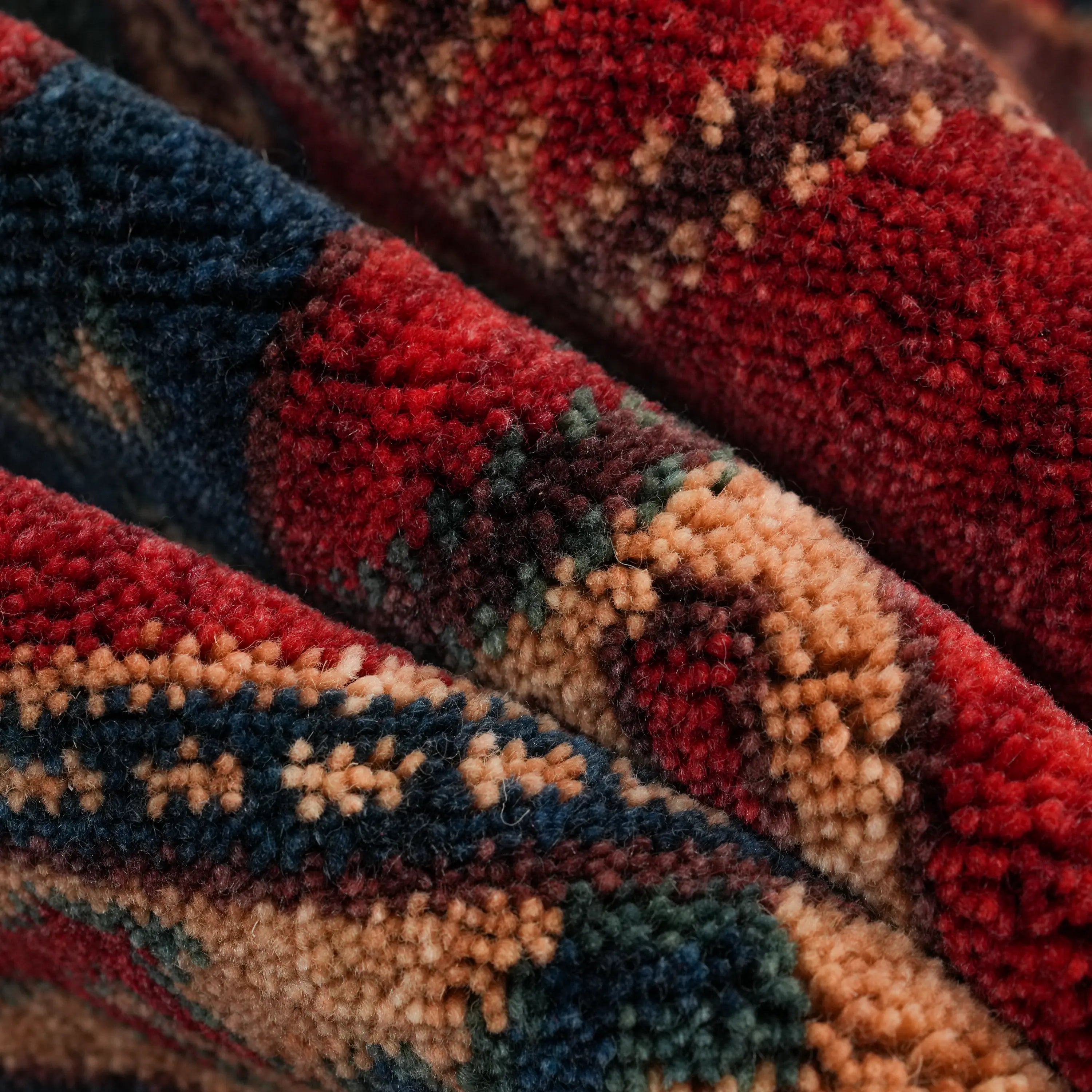 Kadim Serisi Anadolu Desenli Kırmızı Yün Tezgah Dokuma Halı