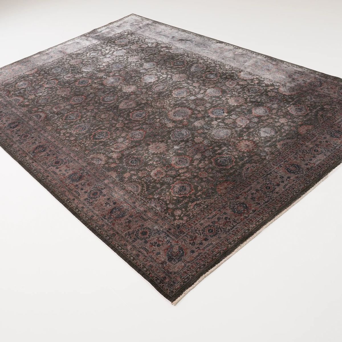 Lahor Serisi Makine Dokuma Uşak Desenli Antrasit Sentetik Halı — 200x300 cm