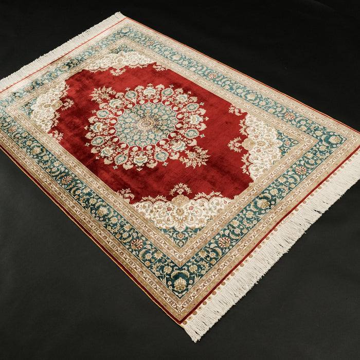 Madalyon Desenli Kırmızı El Dokuma Viskon Halı, 123x183 cm — Halıcızade