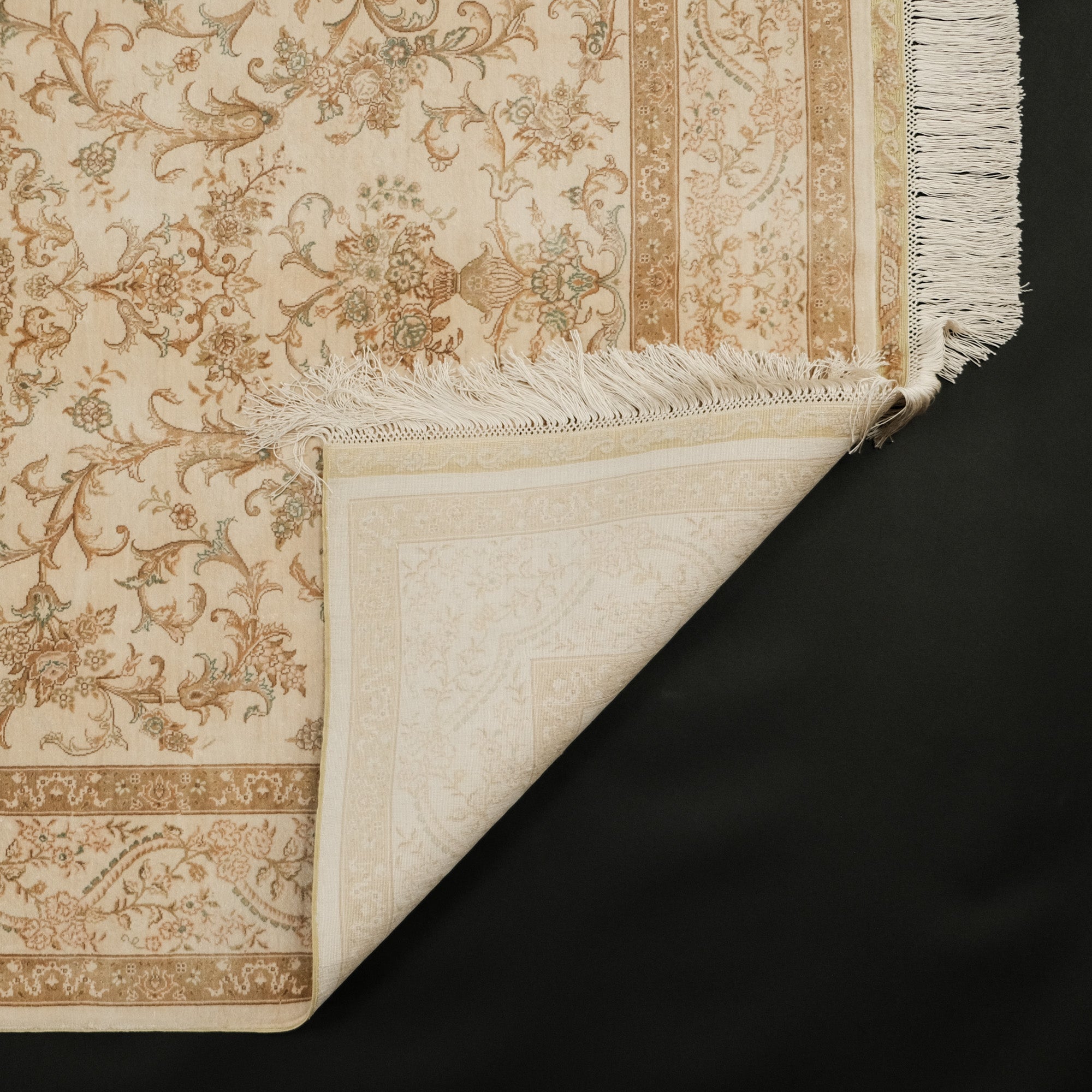 Medallion Design Cream Hand Woven Silk Carpet