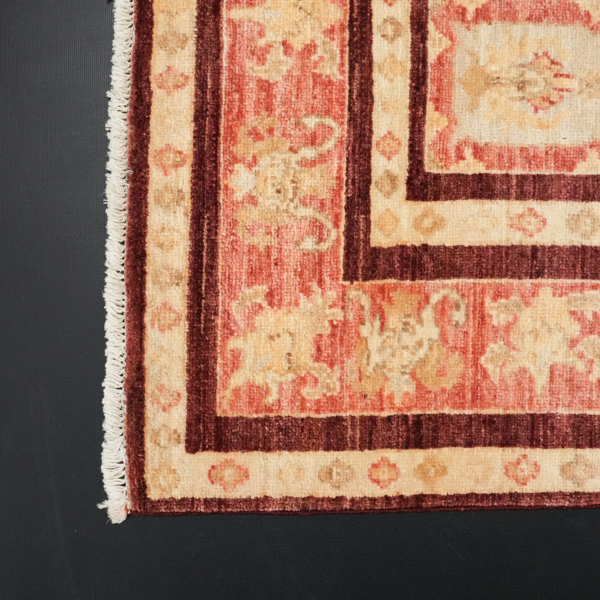 Cream Anatolian-Pattern Handwoven Wool Rug, Mahal Series — geometric pattern