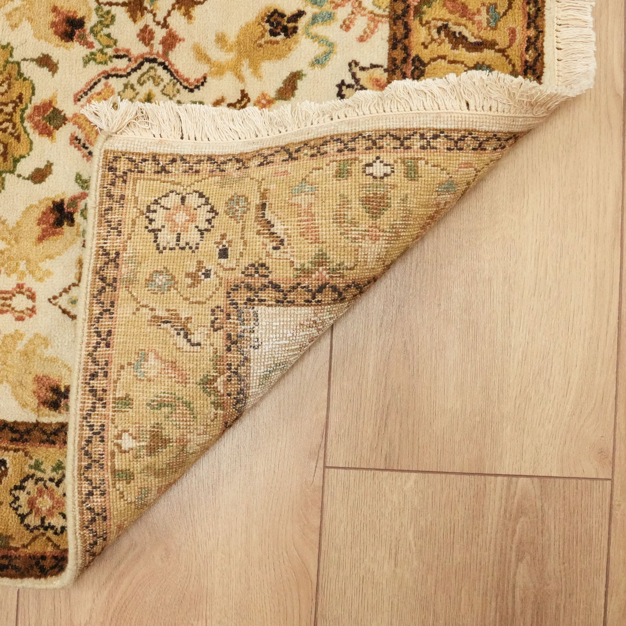 Mahal Serisi El Dokuma Kahverengi Uşak Desenli Yün Halı