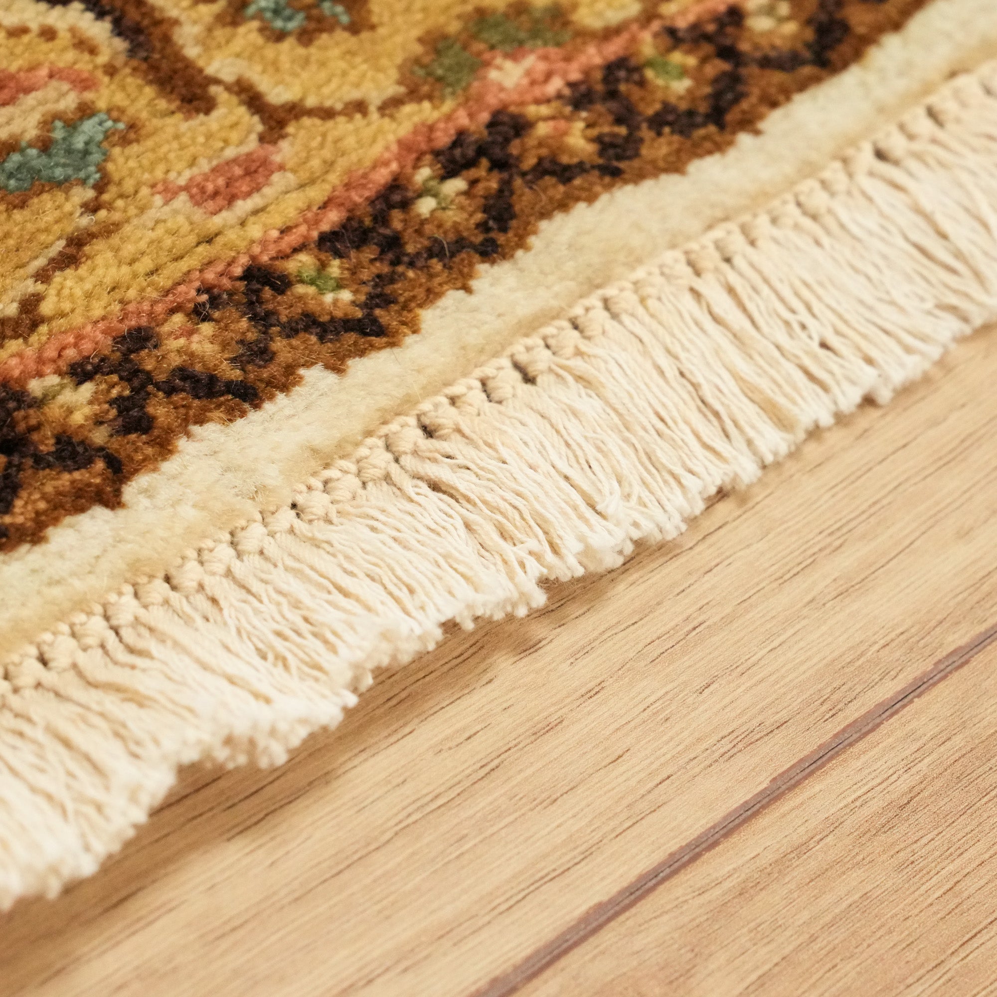 Mahal Serisi El Dokuma Kahverengi Uşak Desenli Yün Halı