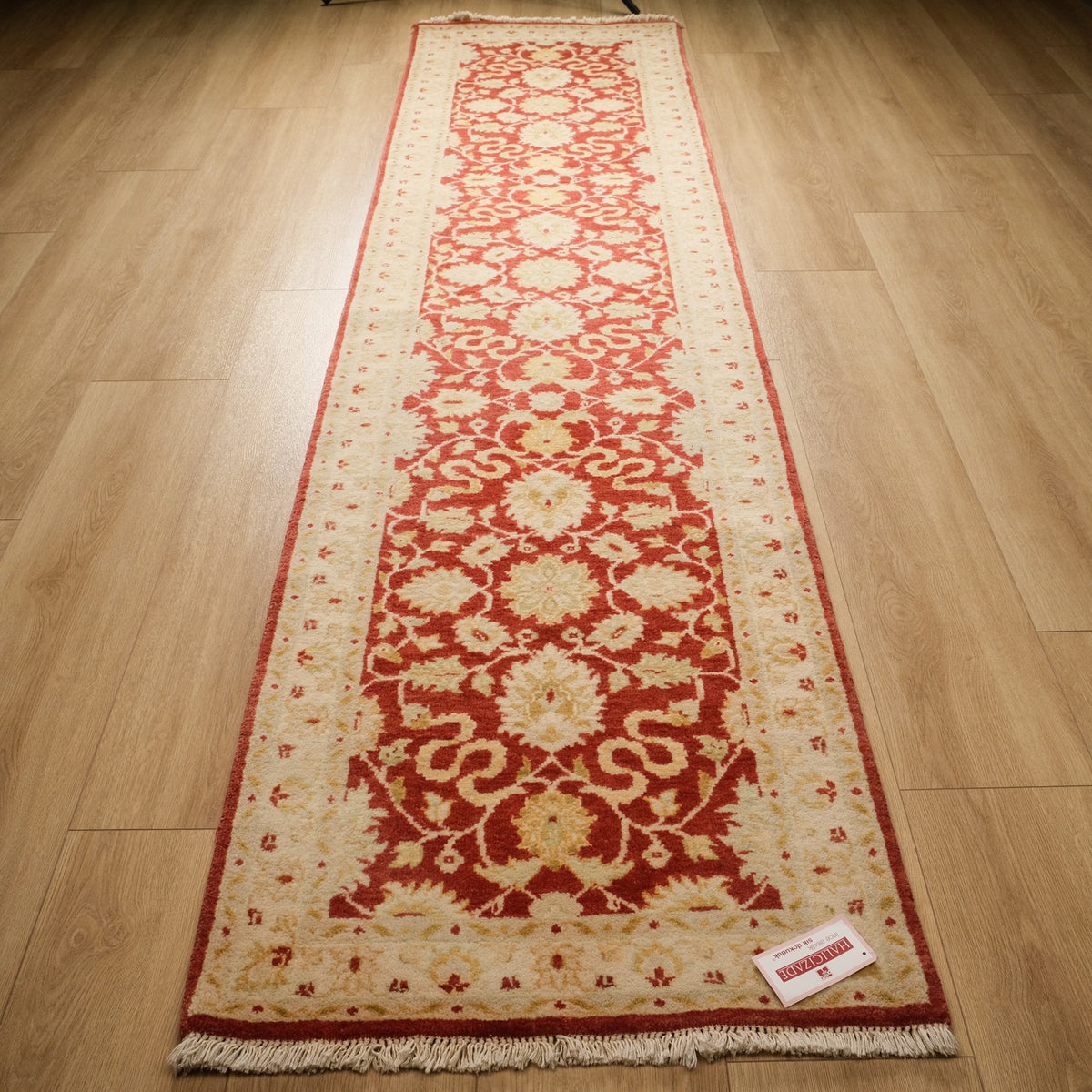 Mahal Serisi El Dokuma Uşak Desenli Kırmızı Halı — 76x310 cm