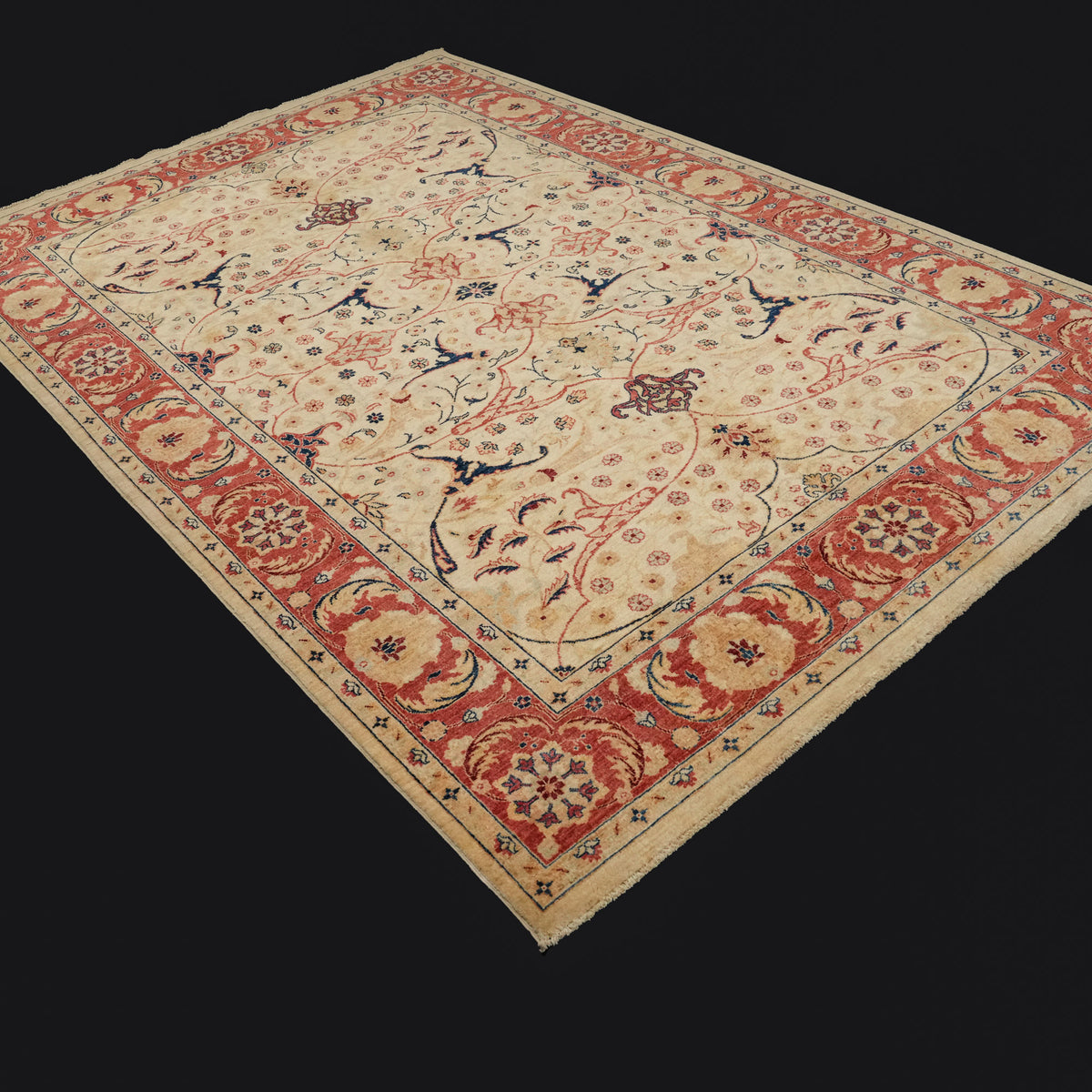 Mahal Serisi El Dokuma Uşak Desenli Krem Yün Halı, 210x309 cm — Halıcızade