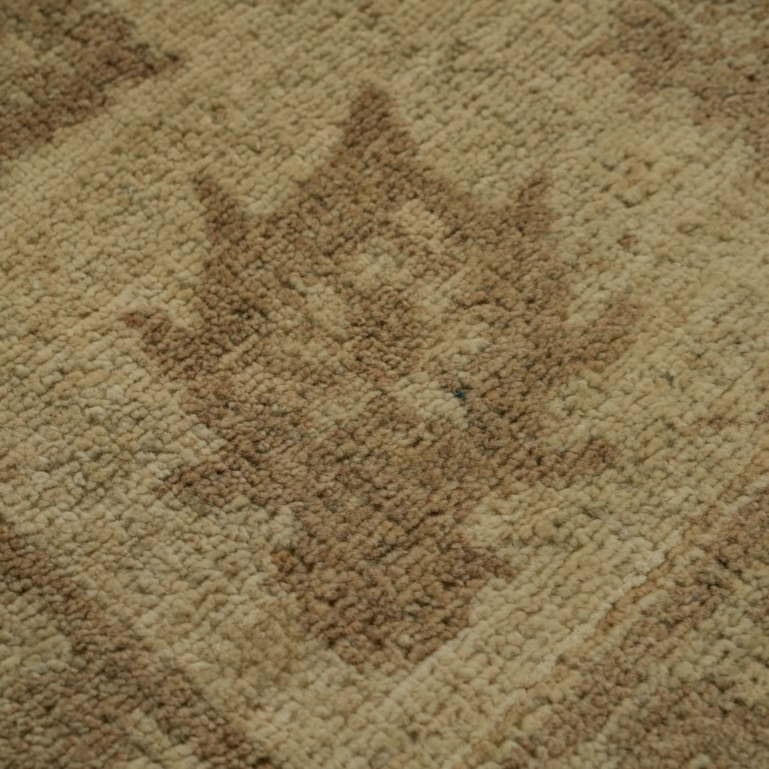 Mahal Series Handwoven Uşak Pattern Cream Wool Rug