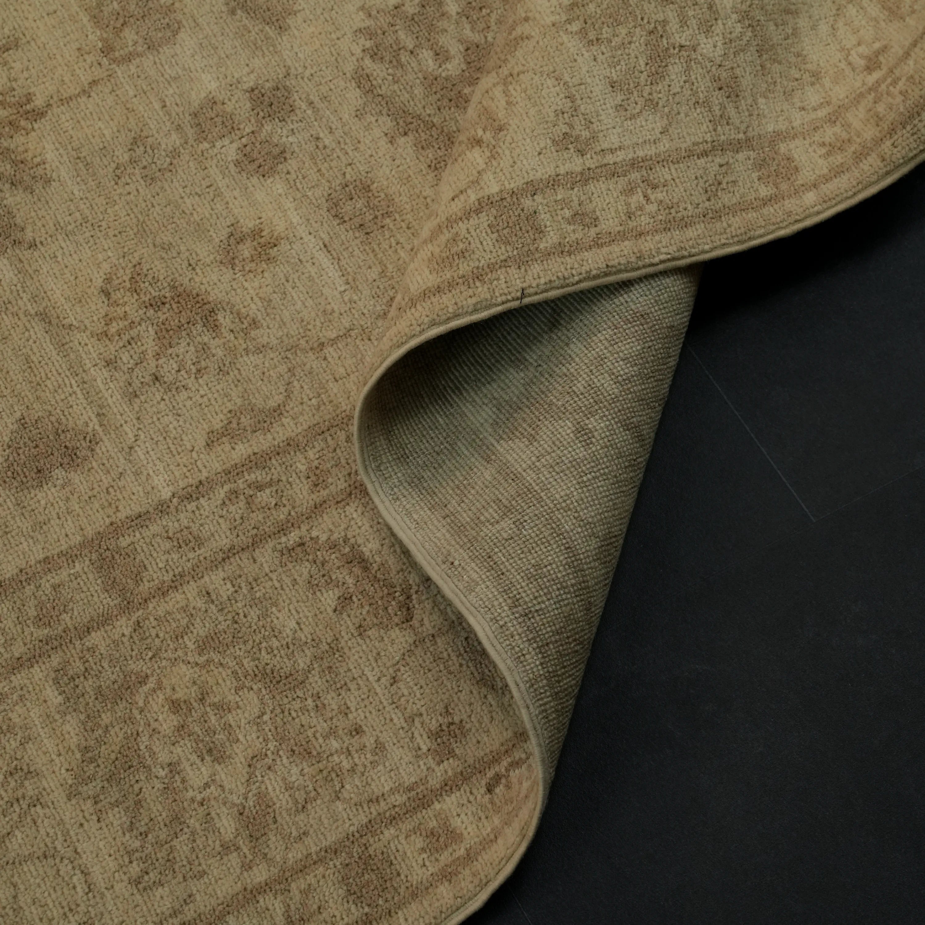 Mahal Series Handwoven Uşak Pattern Cream Wool Rug