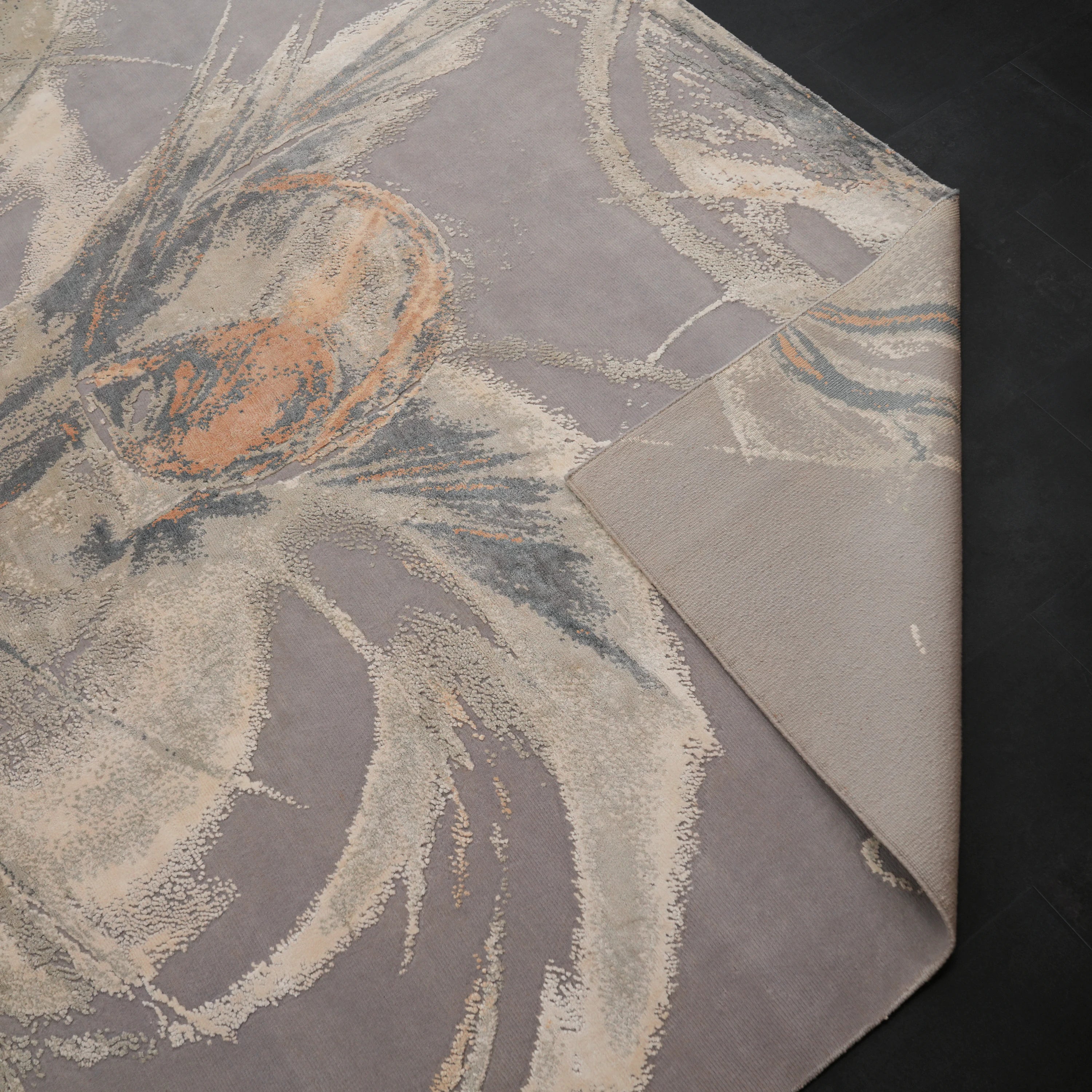 Maison Serisi El Dokuma Soyut Desenli Gri Yün Halı