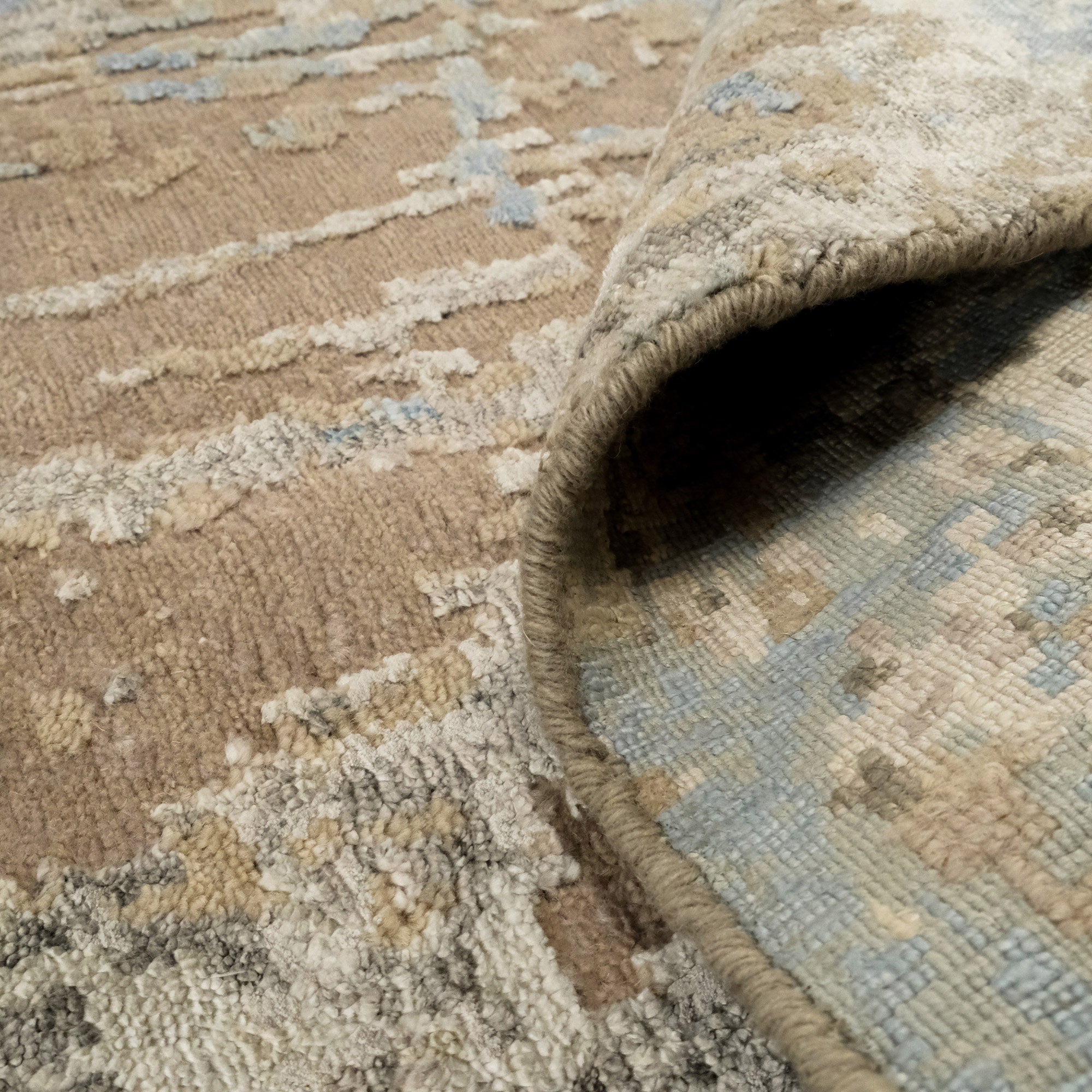 Hand Woven Abstract Patterned Cream Carpet