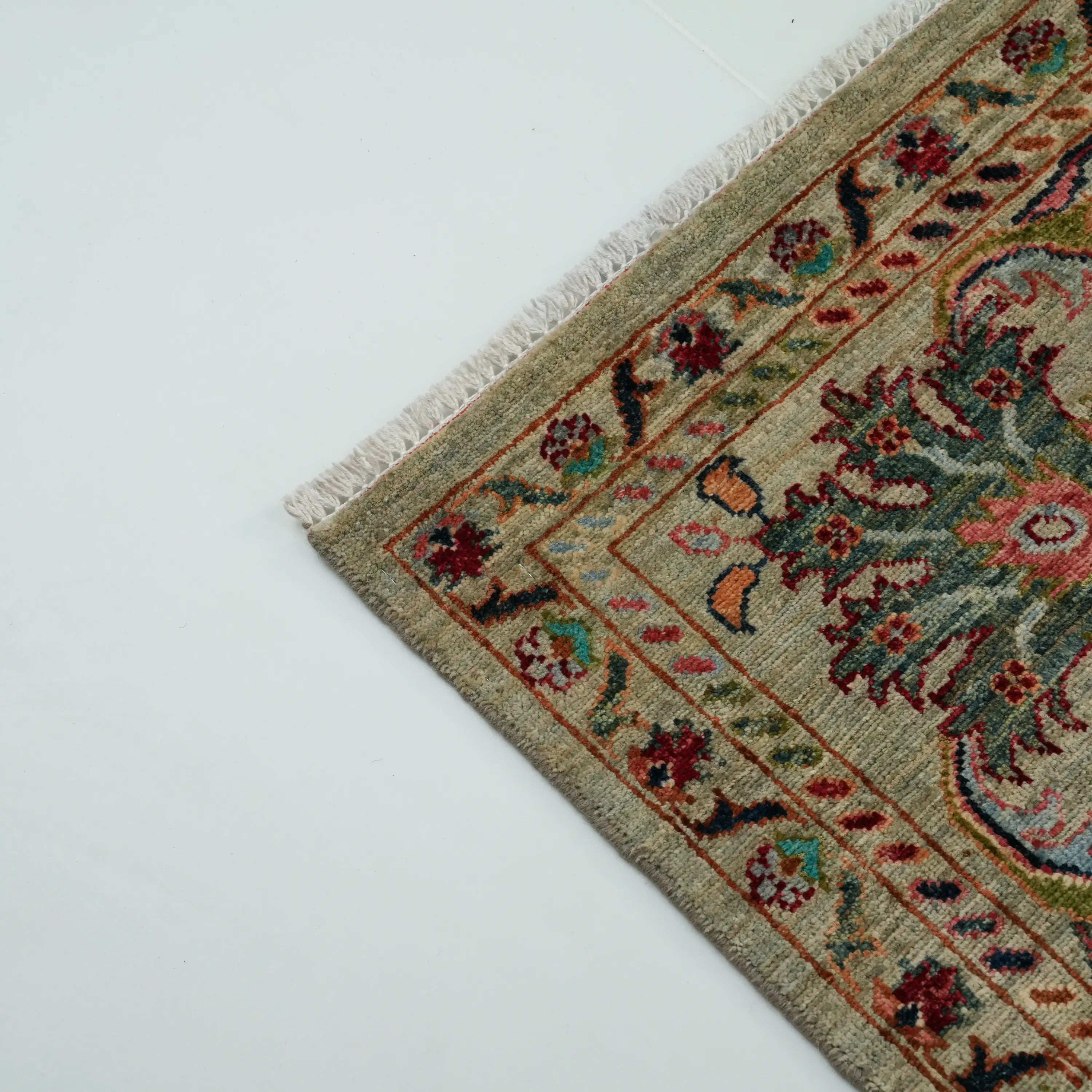 Mihman Series Handwoven Uşak Patterned Wool Mink Rug