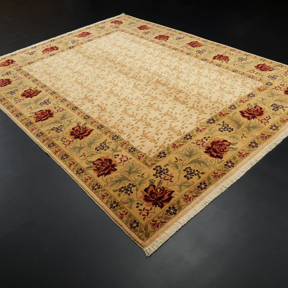 Mohair Serisi El Dokuma Çiçek Desenli Bej Yün Halı, 239x309 cm — Halıcızade