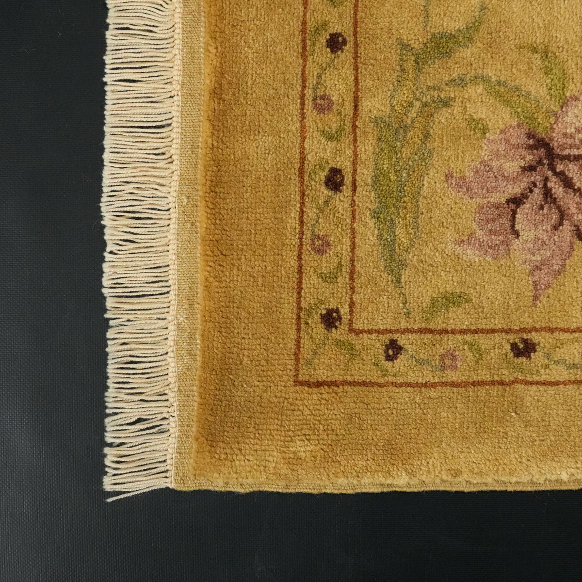 Beige Floral Handwoven Mohair Rug, Mohair Series — classical pattern