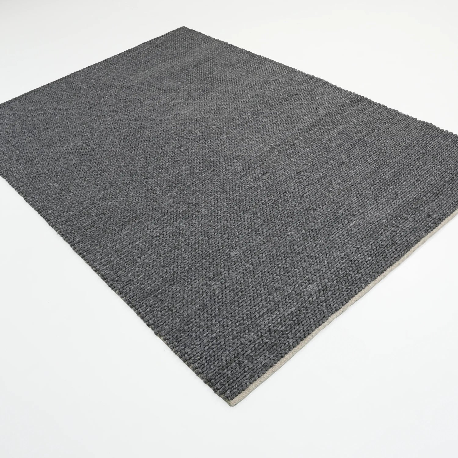 Örge Serisi El Dokuma Çizgi Desenli Antrasit Yün Halı, 80x150 – 200x300 cm — Halıcızade