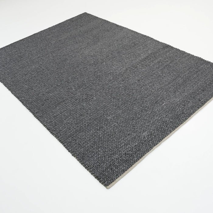 Örge Serisi El Dokuma Çizgi Desenli Antrasit Yün Halı, 80x150 – 200x300 cm — Halıcızade