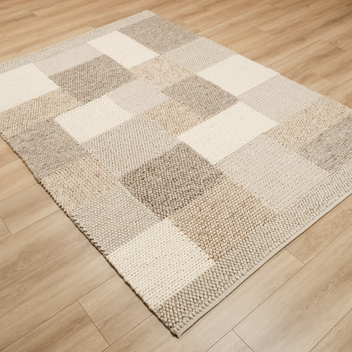 Örge Serisi El Dokuma Patchwork Desenli Krem Halı, 80x150 – 200x300 cm — Halıcızade