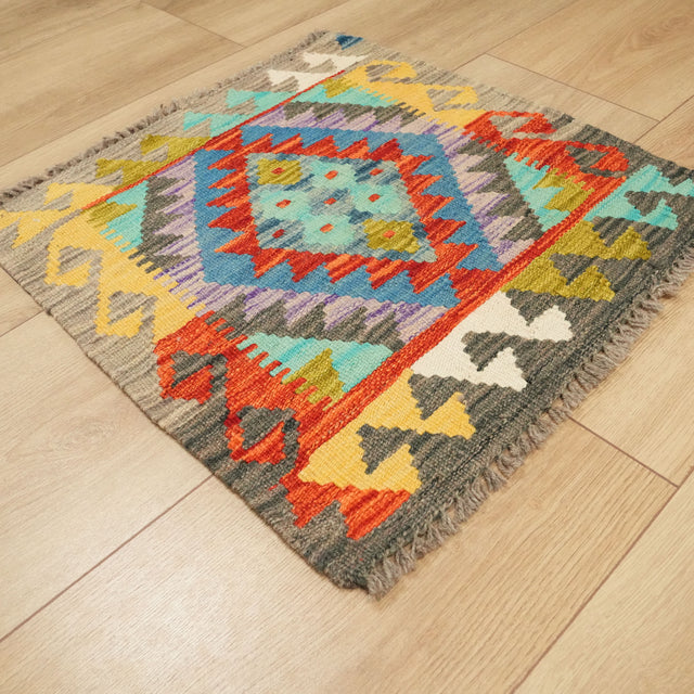 Otantik Desenli El Dokuma Rengarenk Yün Minder, 50x50 cm — Halıcızade