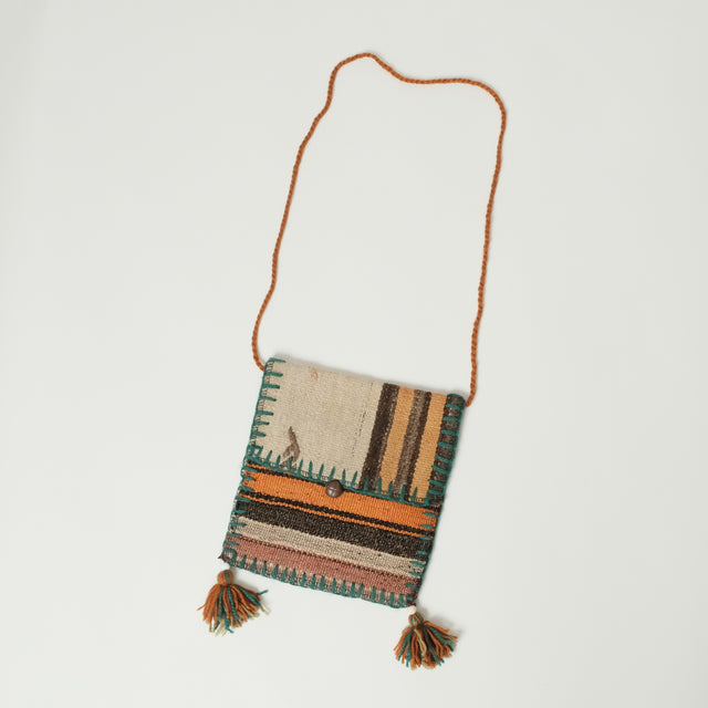 Çok Renkli Otantik El Dokuma Yün Kilim Çanta, 25×26 cm Translation missing: tr.hz.card.alt_brand