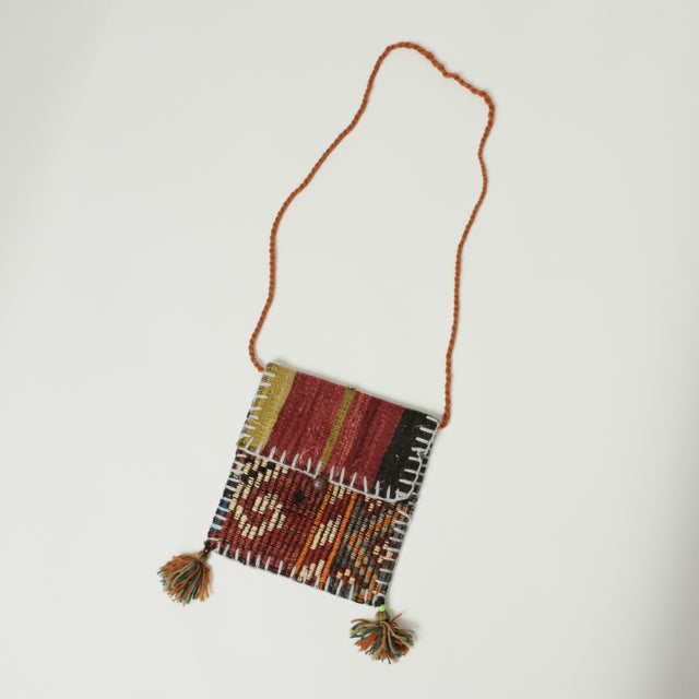 Çok Renkli Otantik El Dokuma Yün Kilim Çanta, 25×26 cm Translation missing: tr.hz.card.alt_brand