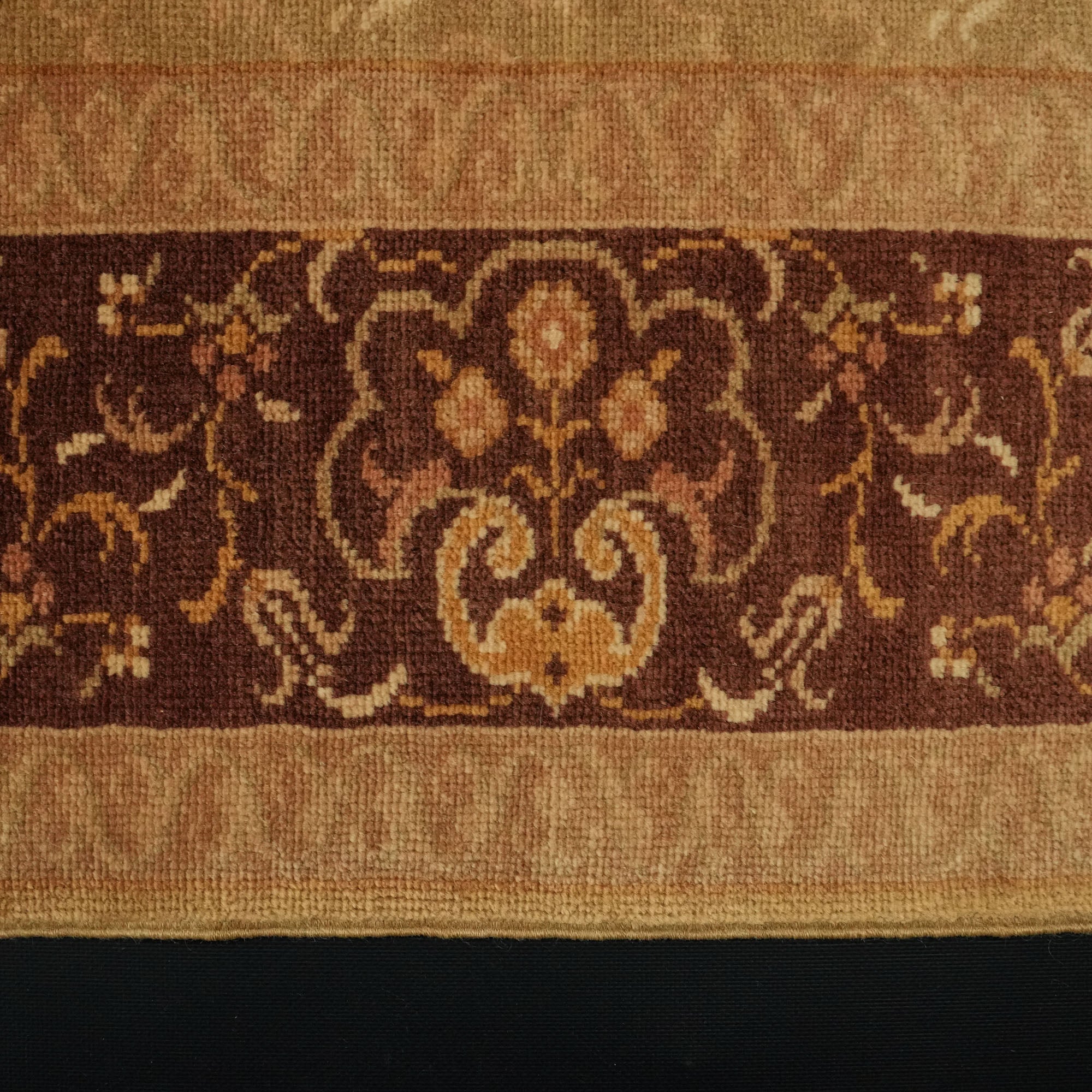 Ottoman Serisi El Dokuma Çerçeve Desenli Kahverengi Yün Halı