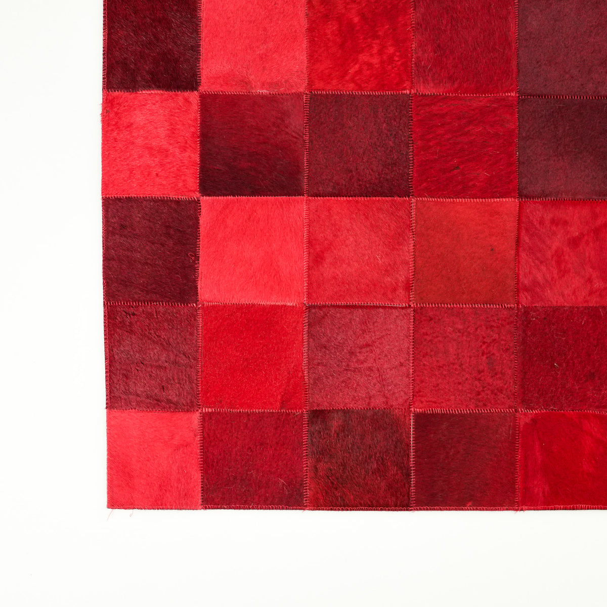 Patchwork Desenli Kırmızı Deri Post Halı — salon halısı