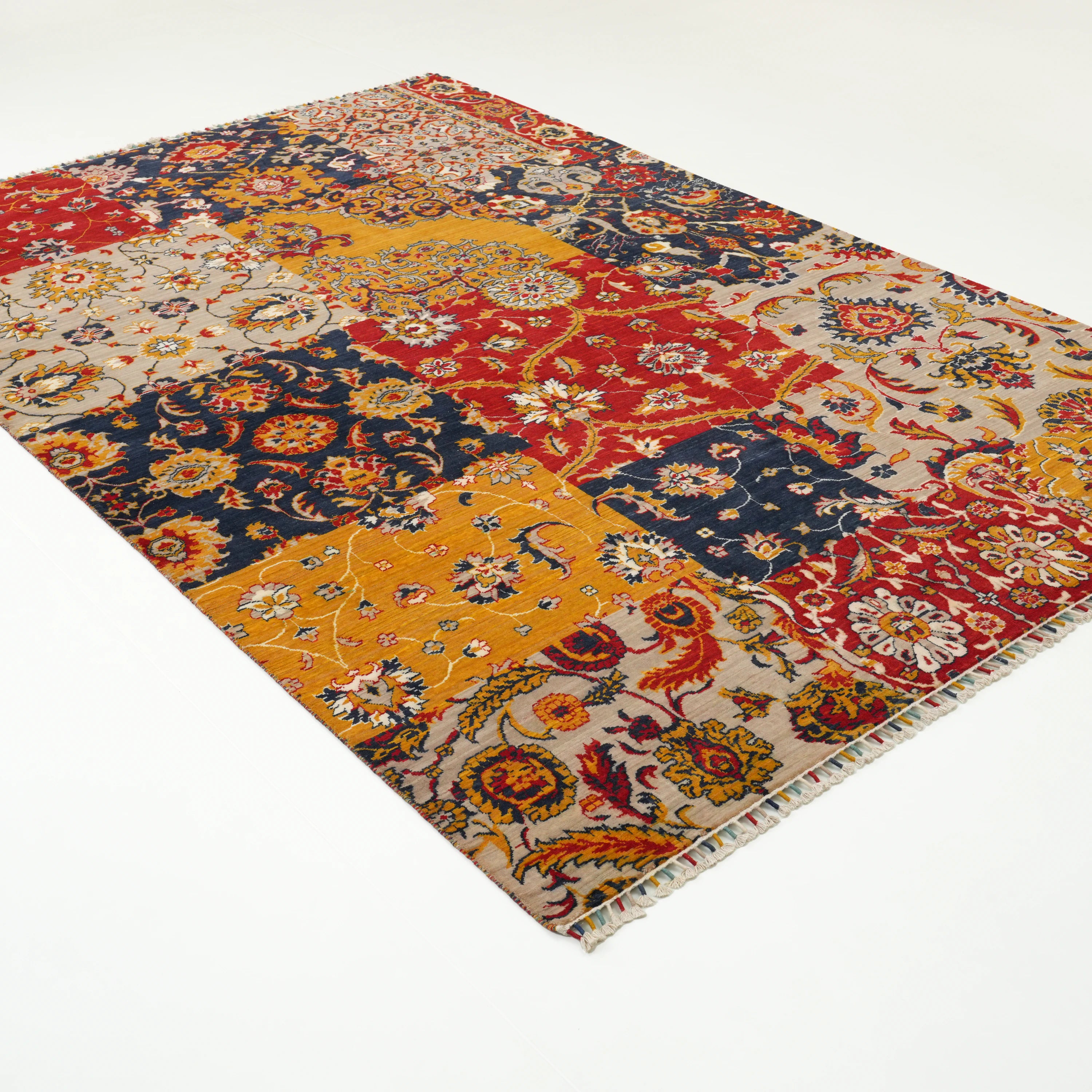 Patchwork Desenli Rengarenk Yün Tezgah Dokuma Halı