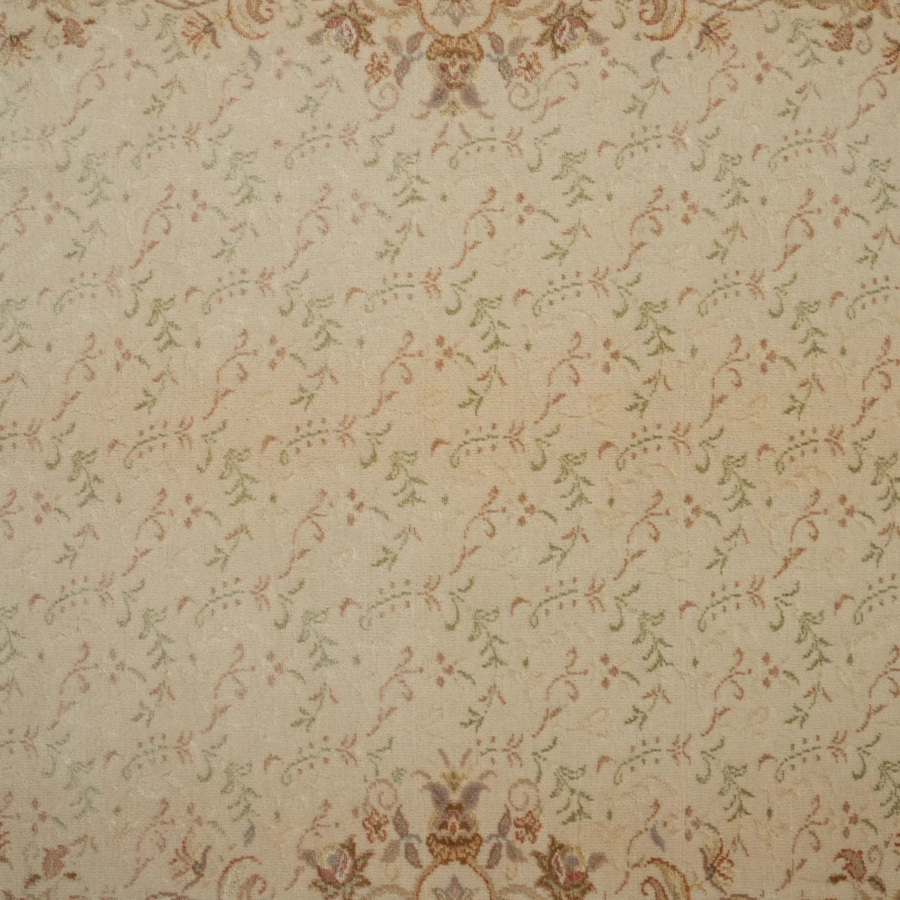 Pera Series Handwoven Flower Pattern Wool Cream Rug