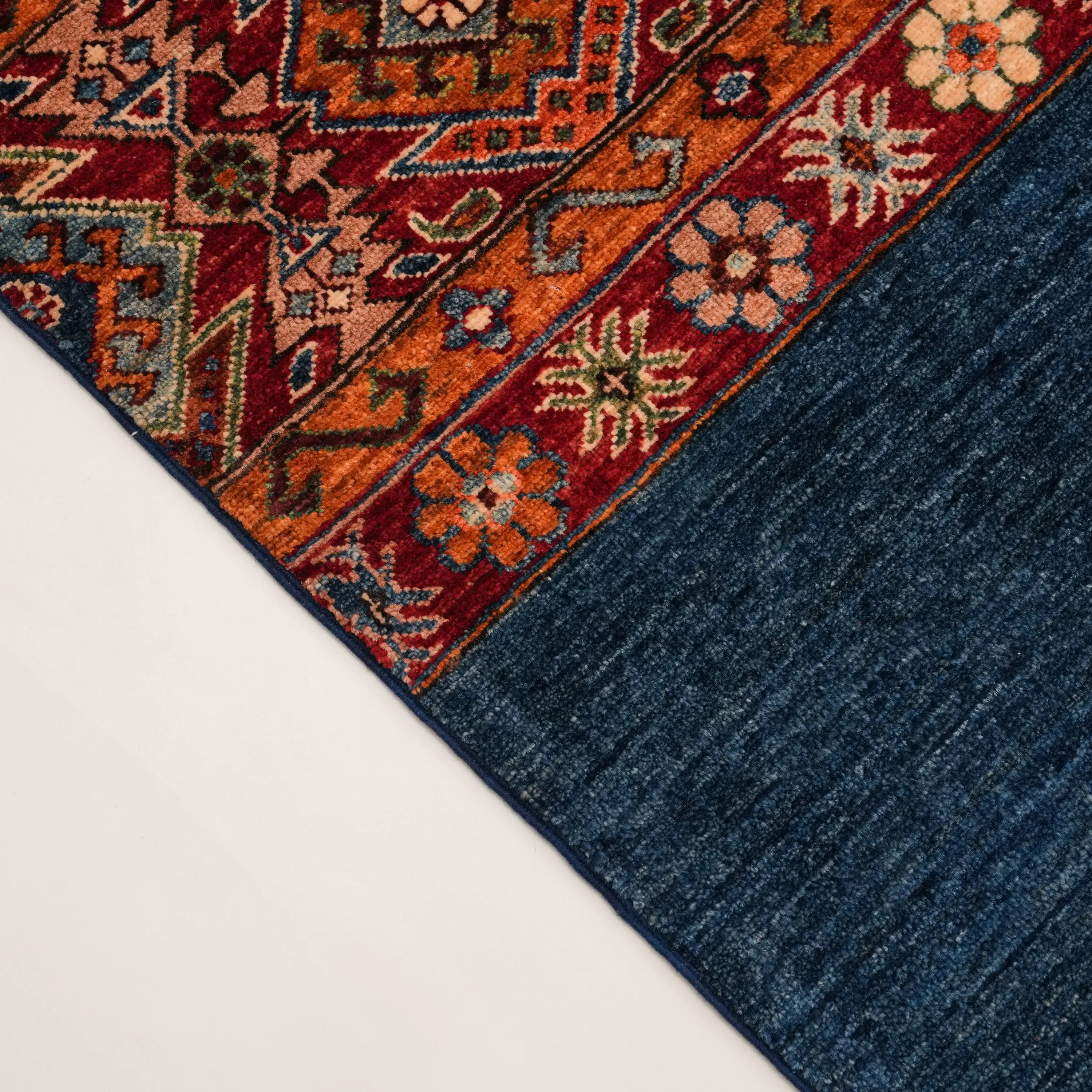 Pinhan Serisi El Dokuma Anadolu Desenli Mavi Halı