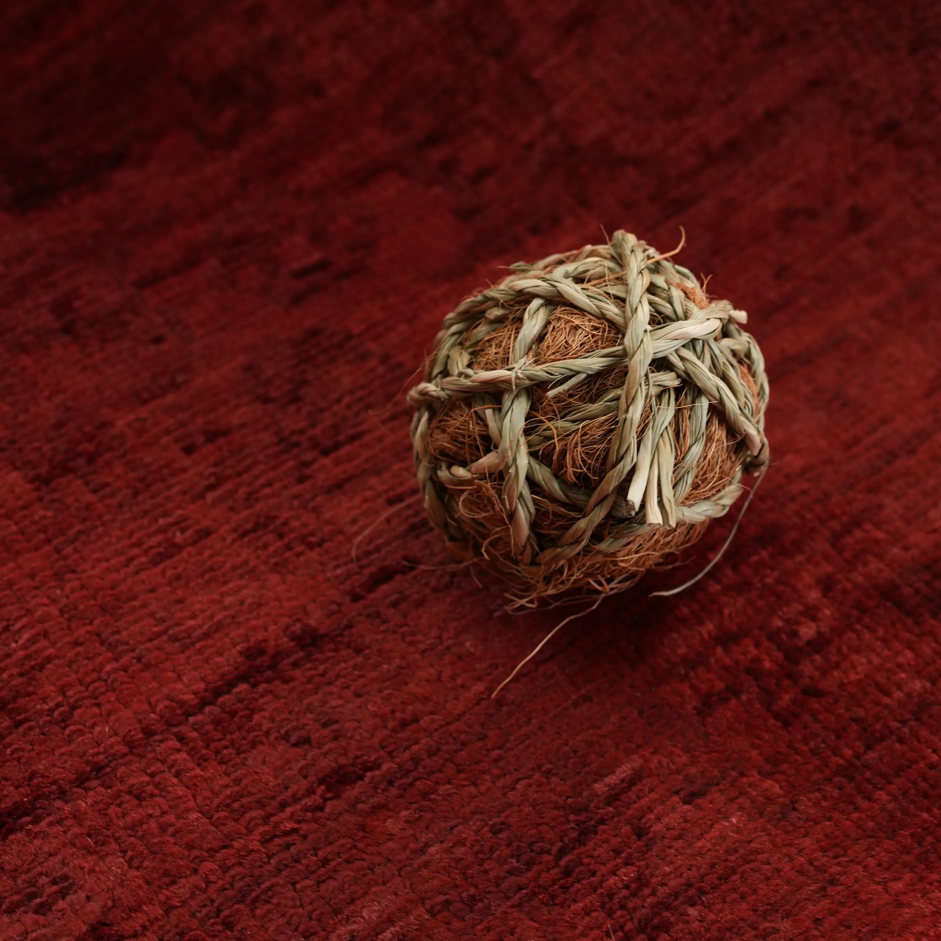 Retro Series Handwoven Vintage Patterned Red Wool Rug